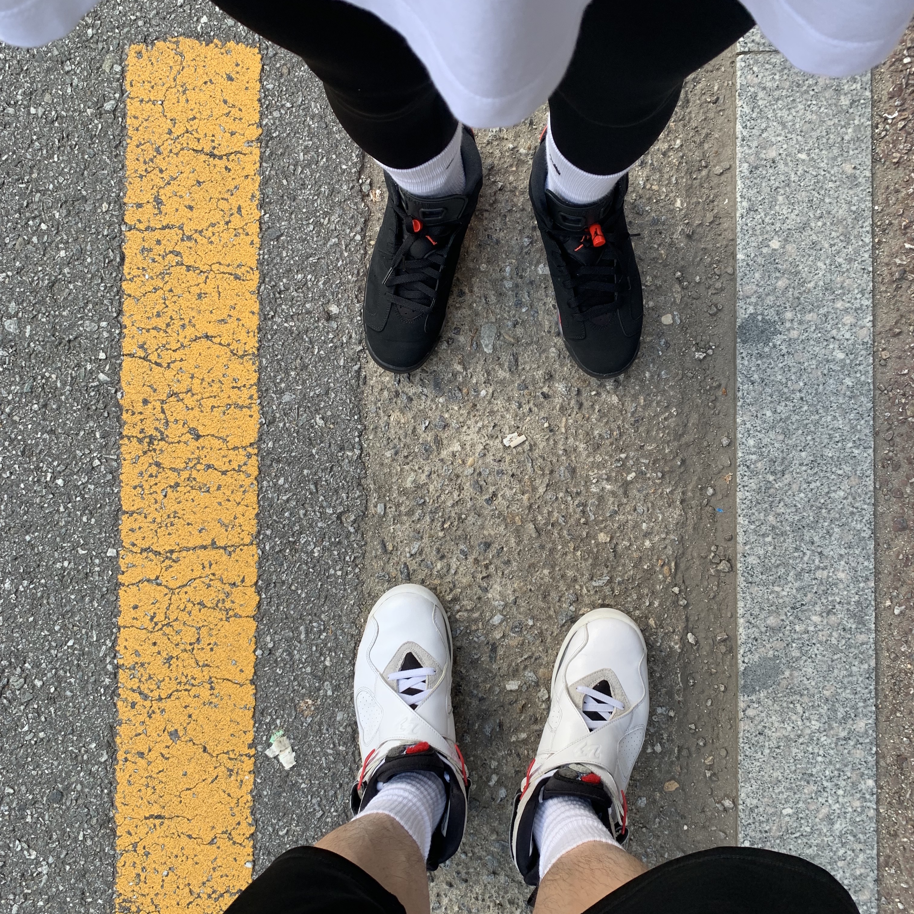 (GS) Jordan 6 Retro Infrared 2019, Jordan 8 Retro Bugs Bunny 2013 착용 스타일