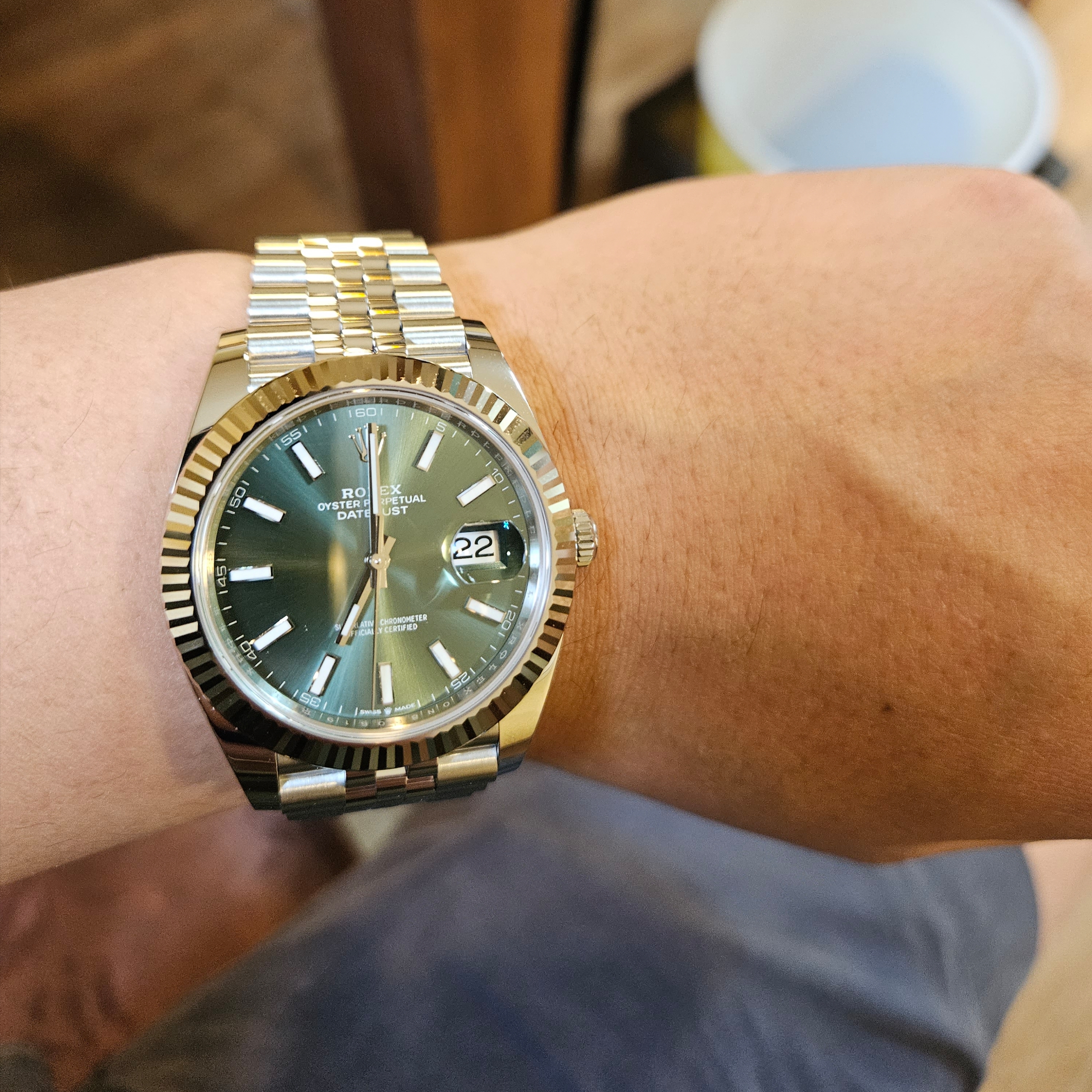 Rolex Datejust 41mm 126334 Mint Green Jubilee 착용 스타일 - 1