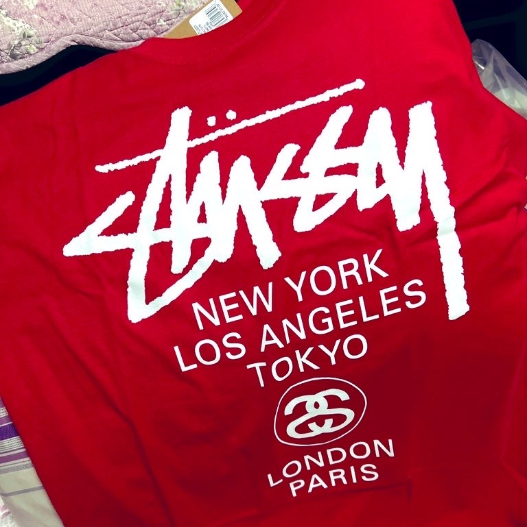 Stussy World Tour T-Shirt Dark Red, Nike Dunk Low Retro PRM White and Black 착용 스타일 - 1