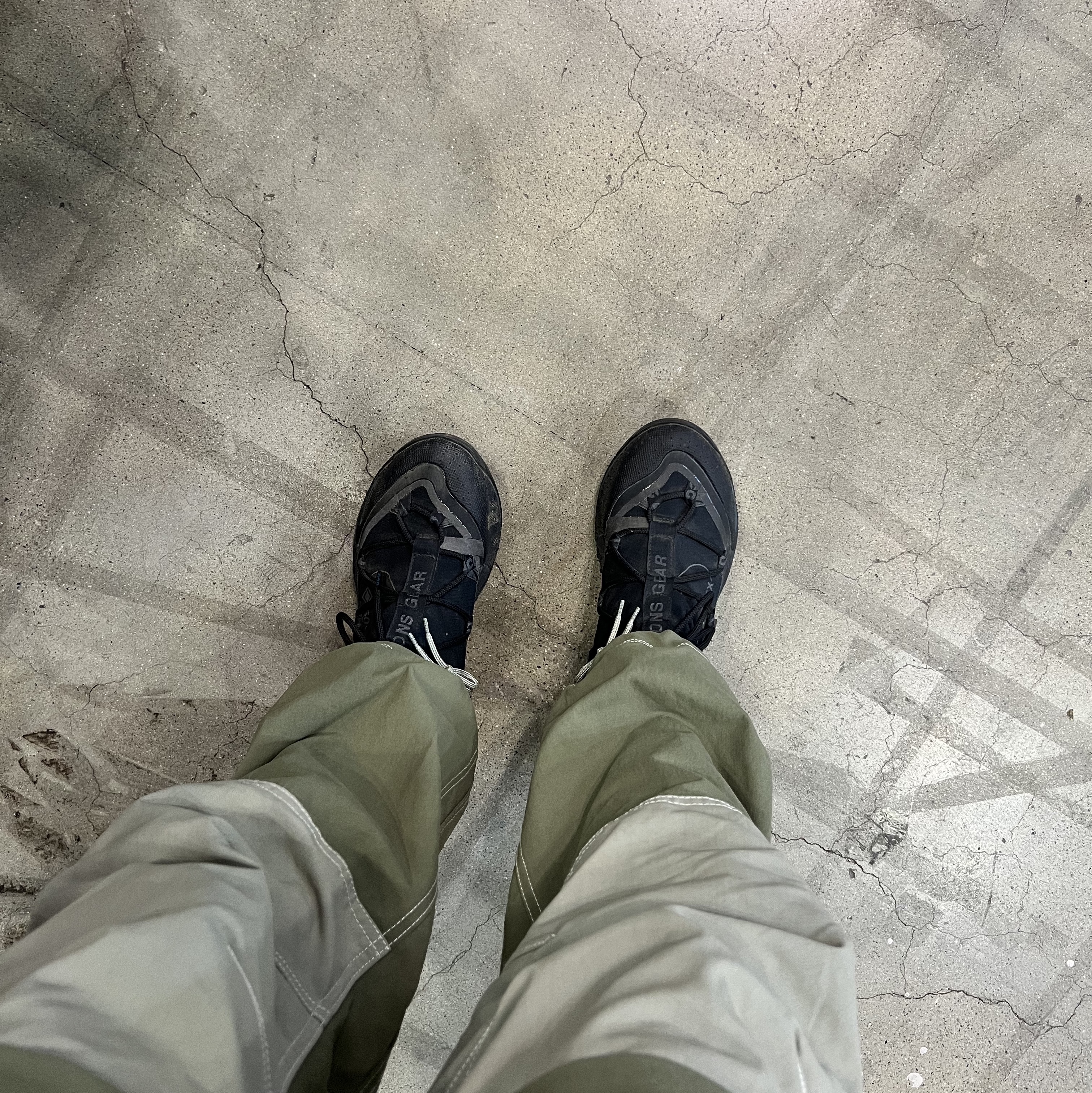 Nike ACG Smith Summit Cargo Pants Medium Olive - Asia, Nike ACG Terra Antarktik Gore-Tex Anthracite 착용 스타일