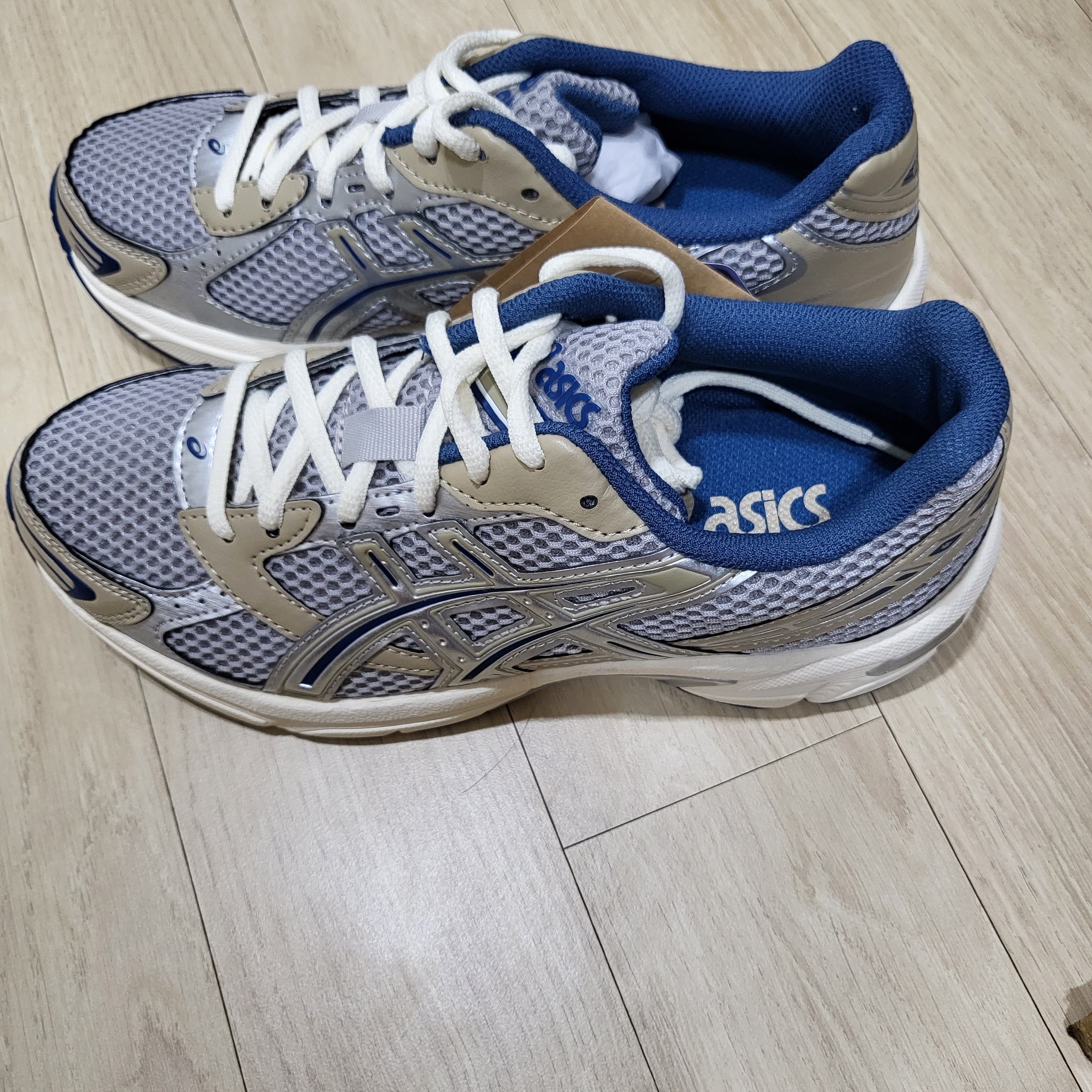 (W) Asics Gel-1130 White Midnight, Asics Gel-1130 Oyster Grey Pure Silver 착용 스타일 - 2