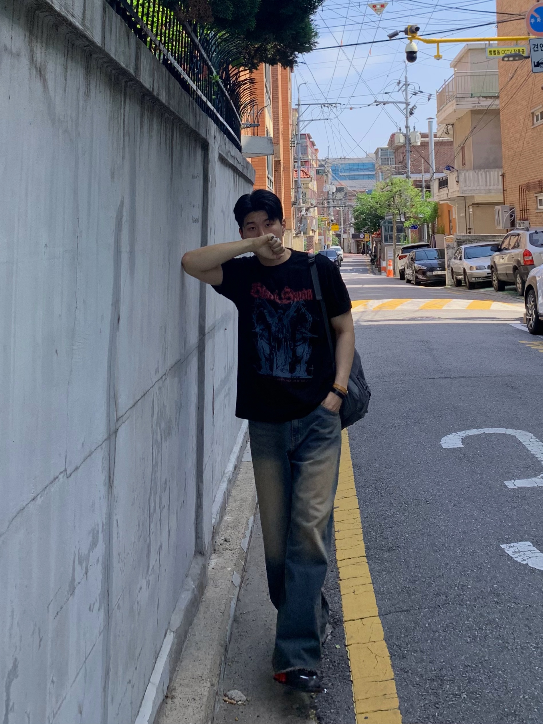 나이키 x 마틴 로즈 샥스 MR4 블랙 착용 스타일 - 1