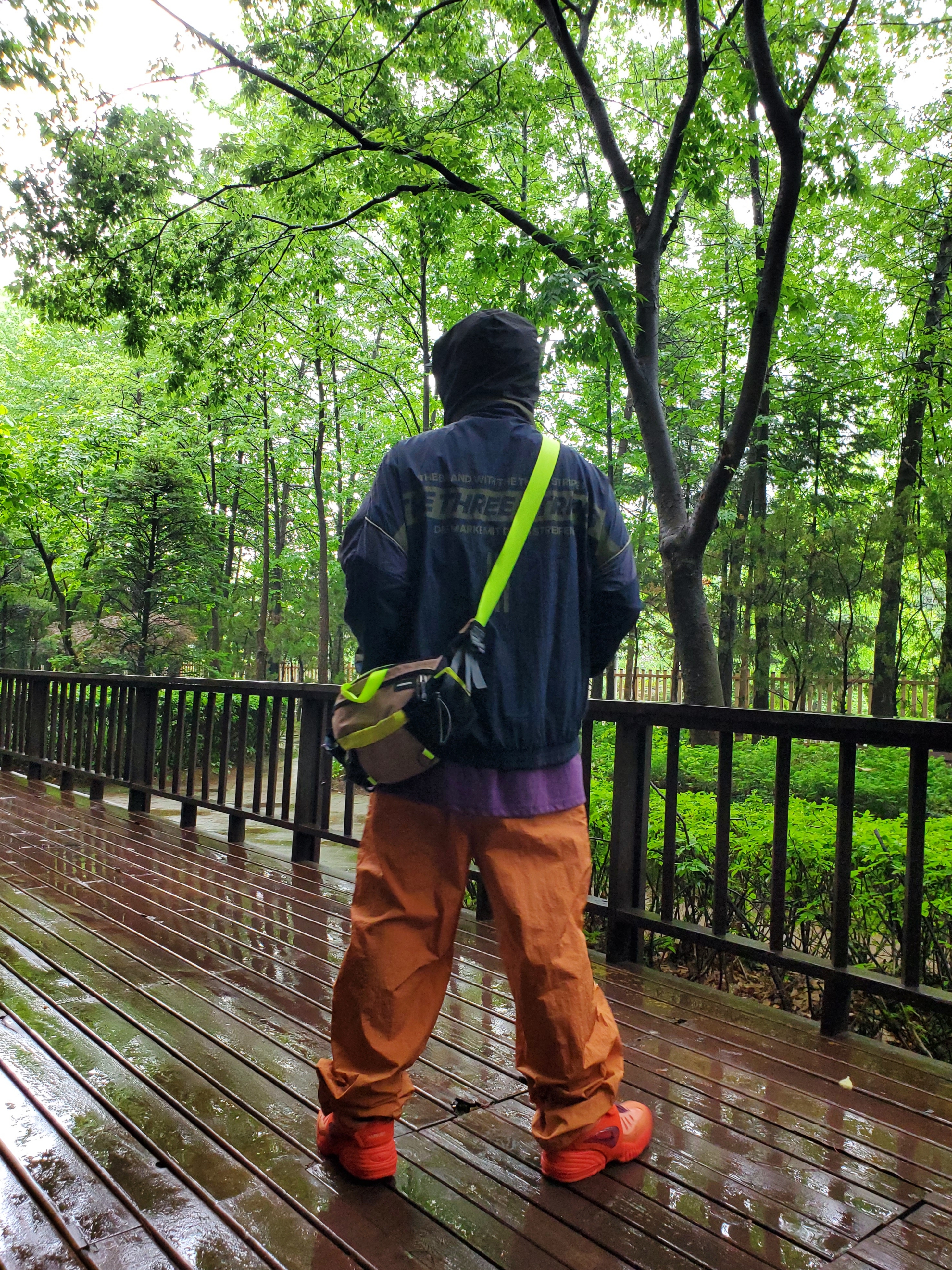 Nike x Ambush Air Adjust Force SP Light Madder Root and Burgundy Crush 착용 스타일 - 1