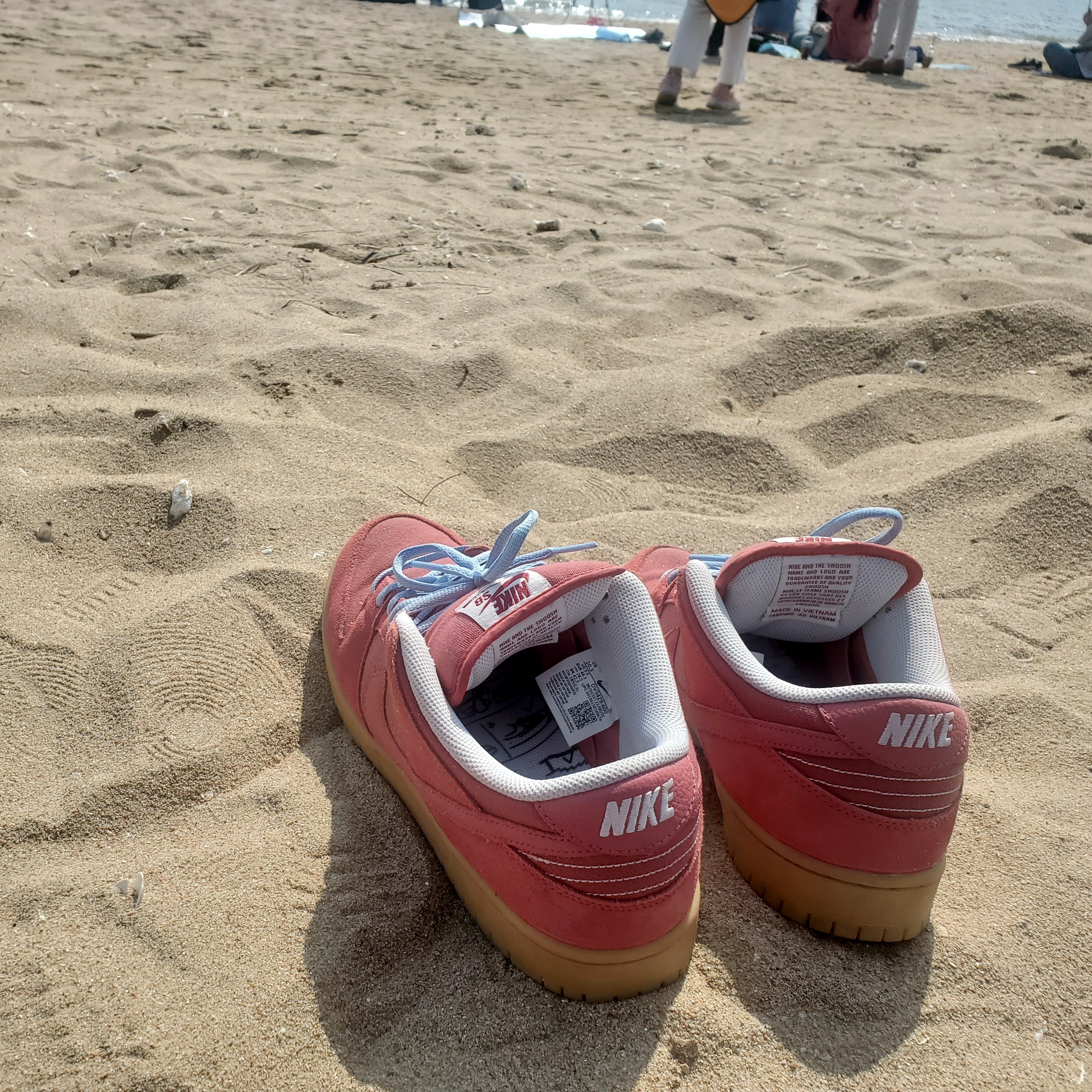 Nike SB Dunk Low Adobe 착용 스타일