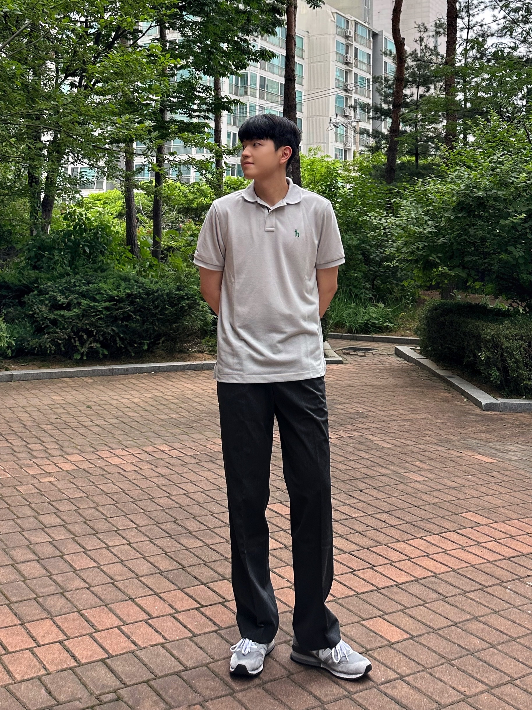 뉴발란스 996 그레이 착용 스타일 - 3