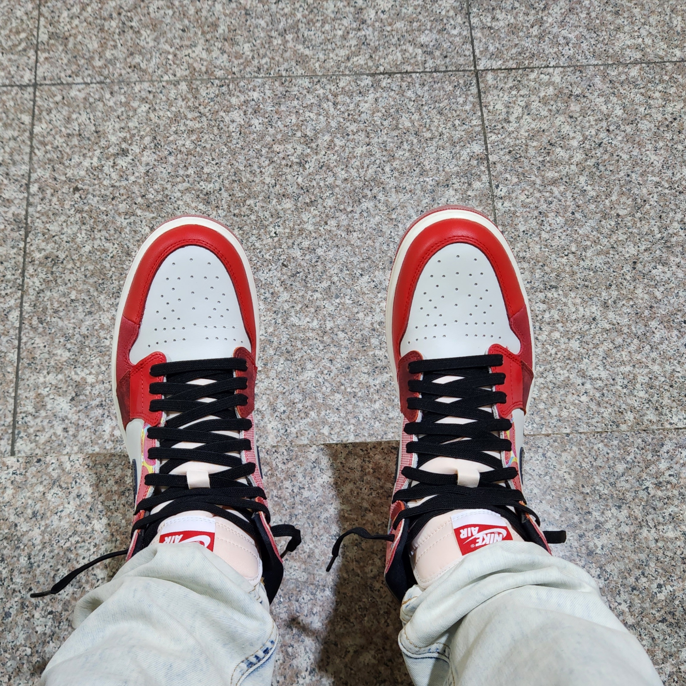 Jordan 1 Retro High Spider-Man Next Chapter 착용 스타일 - 2