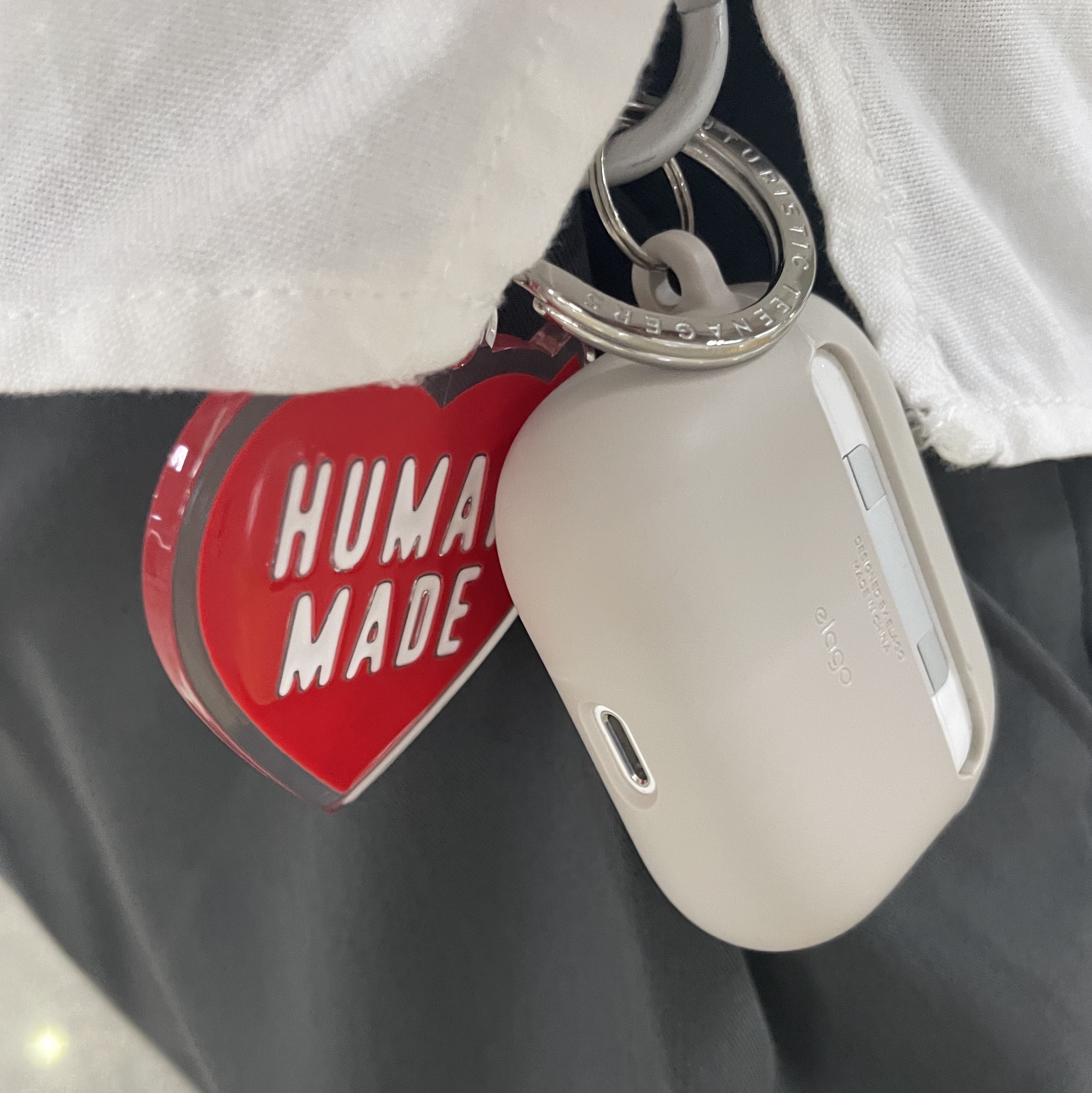 Human Made Heart Keyring Red 착용 스타일