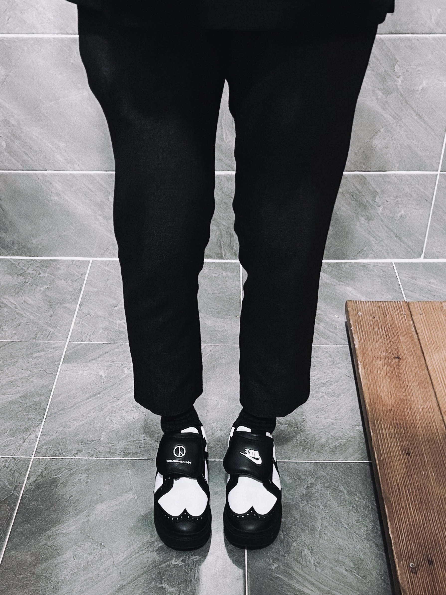 Nike x Peaceminusone Kwondo1 Black and White 착용 스타일