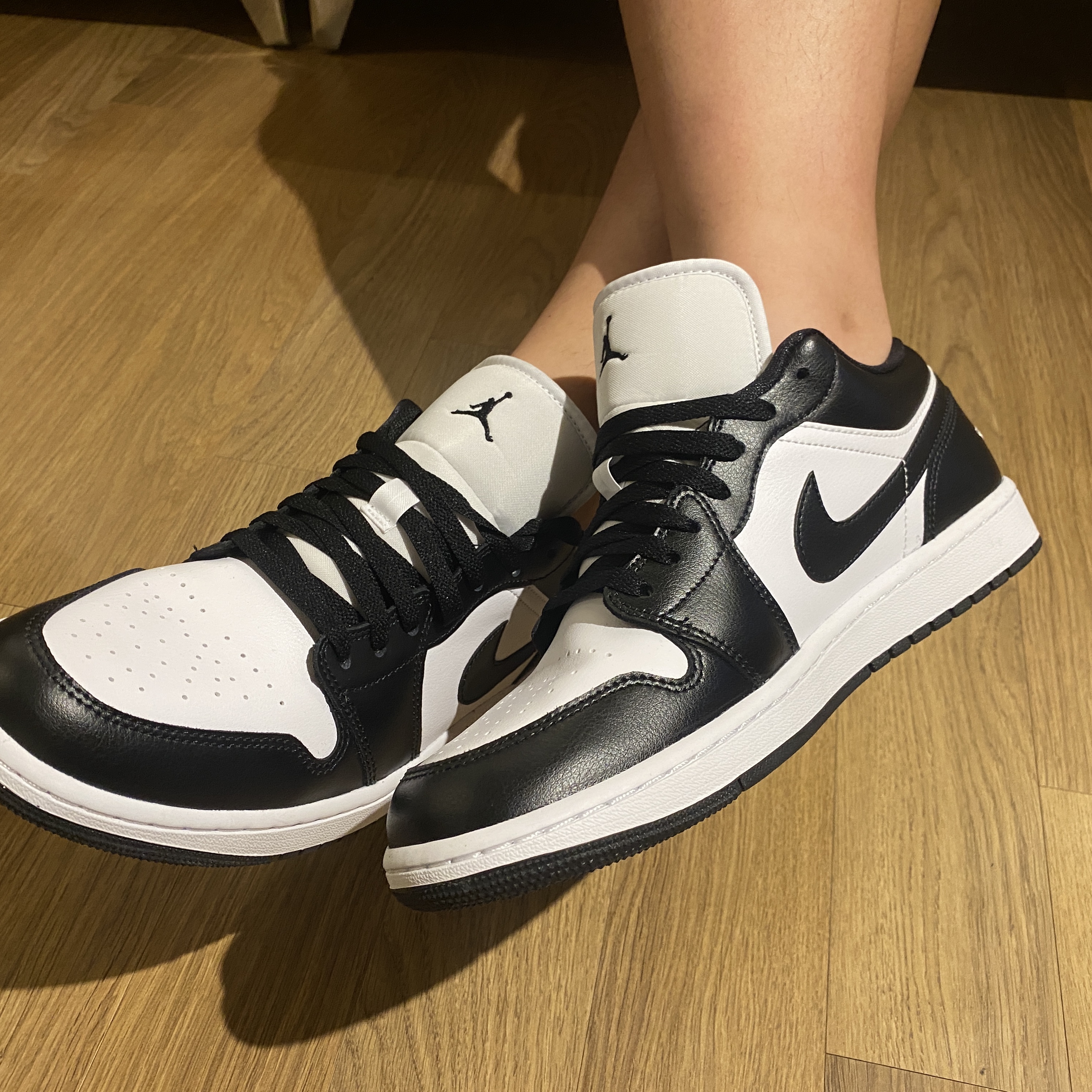 (W) Jordan 1 Low Black and White 착용 스타일