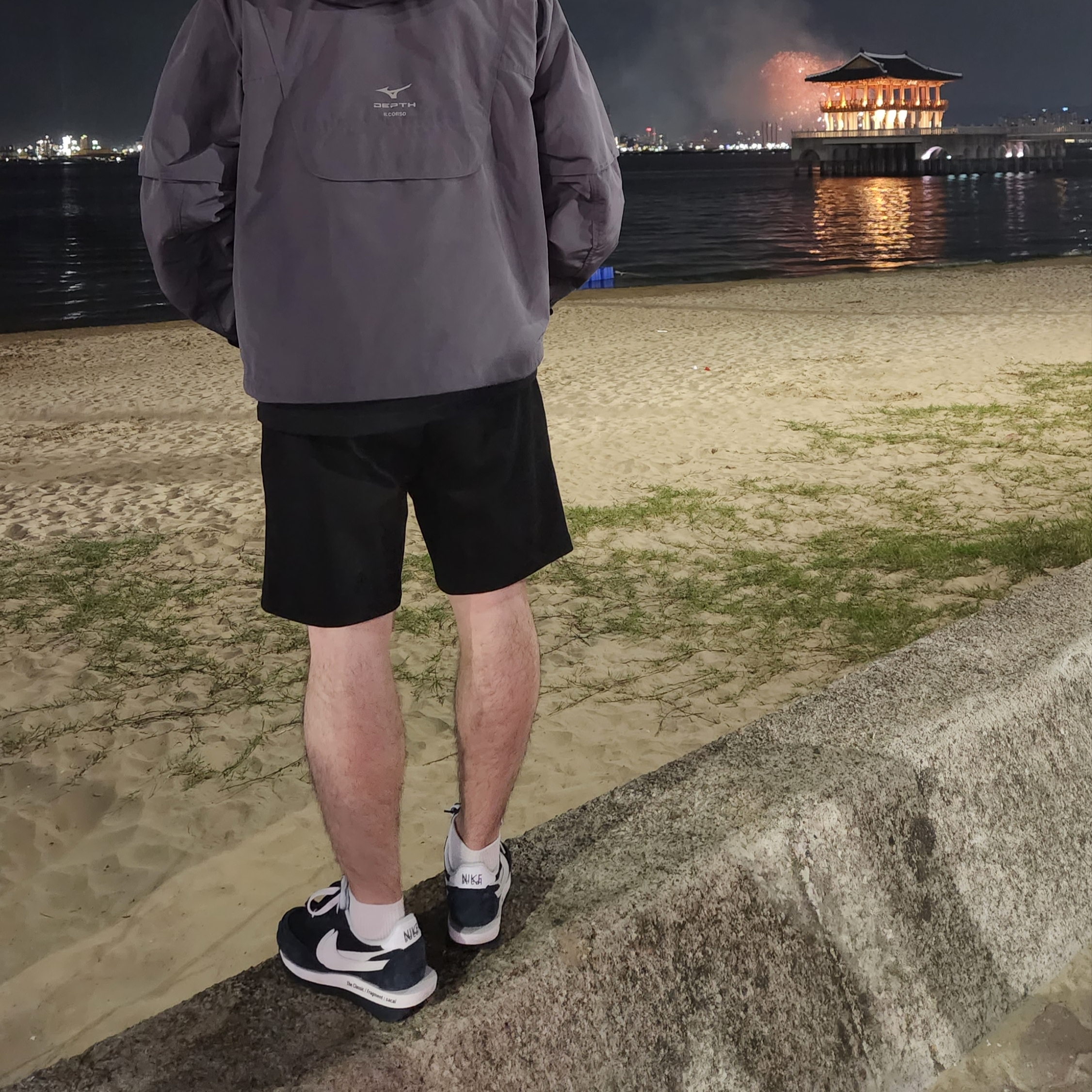 Nike x Sacai x Fragment LDWaffle Blackened Blue 착용 스타일
