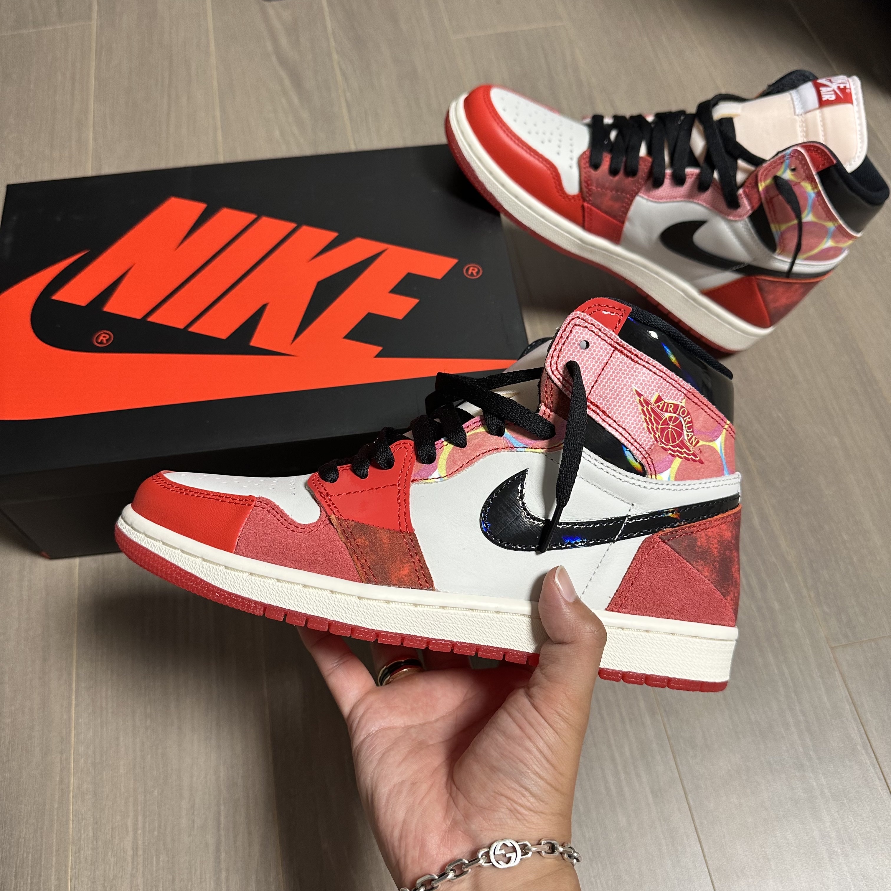 Jordan 1 Retro High Spider-Man Next Chapter 착용 스타일 - 1