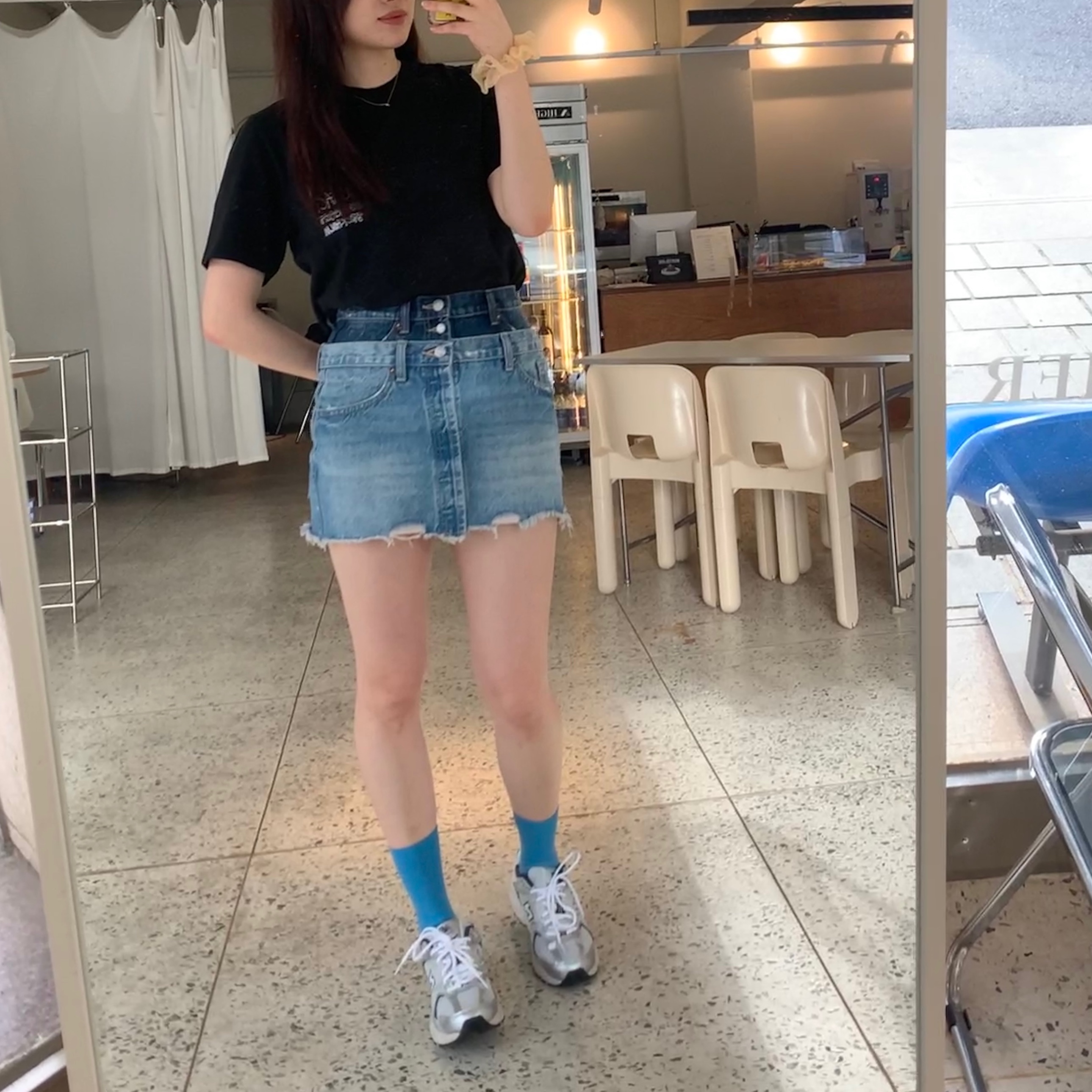 뉴발란스 530 스틸 그레이, 스투시 x 아워레가시 서프맨 티셔츠 블랙 - 21SS 착용 스타일 - 1