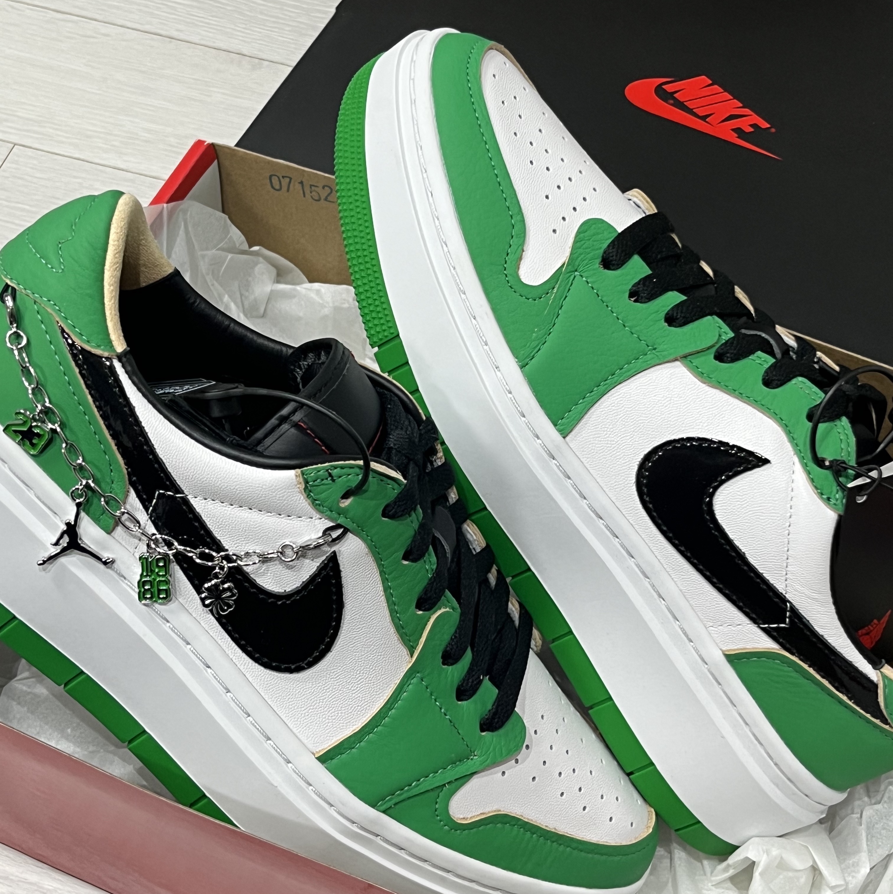(W) Jordan 1 Elevate Low SE Lucky Green 착용 스타일