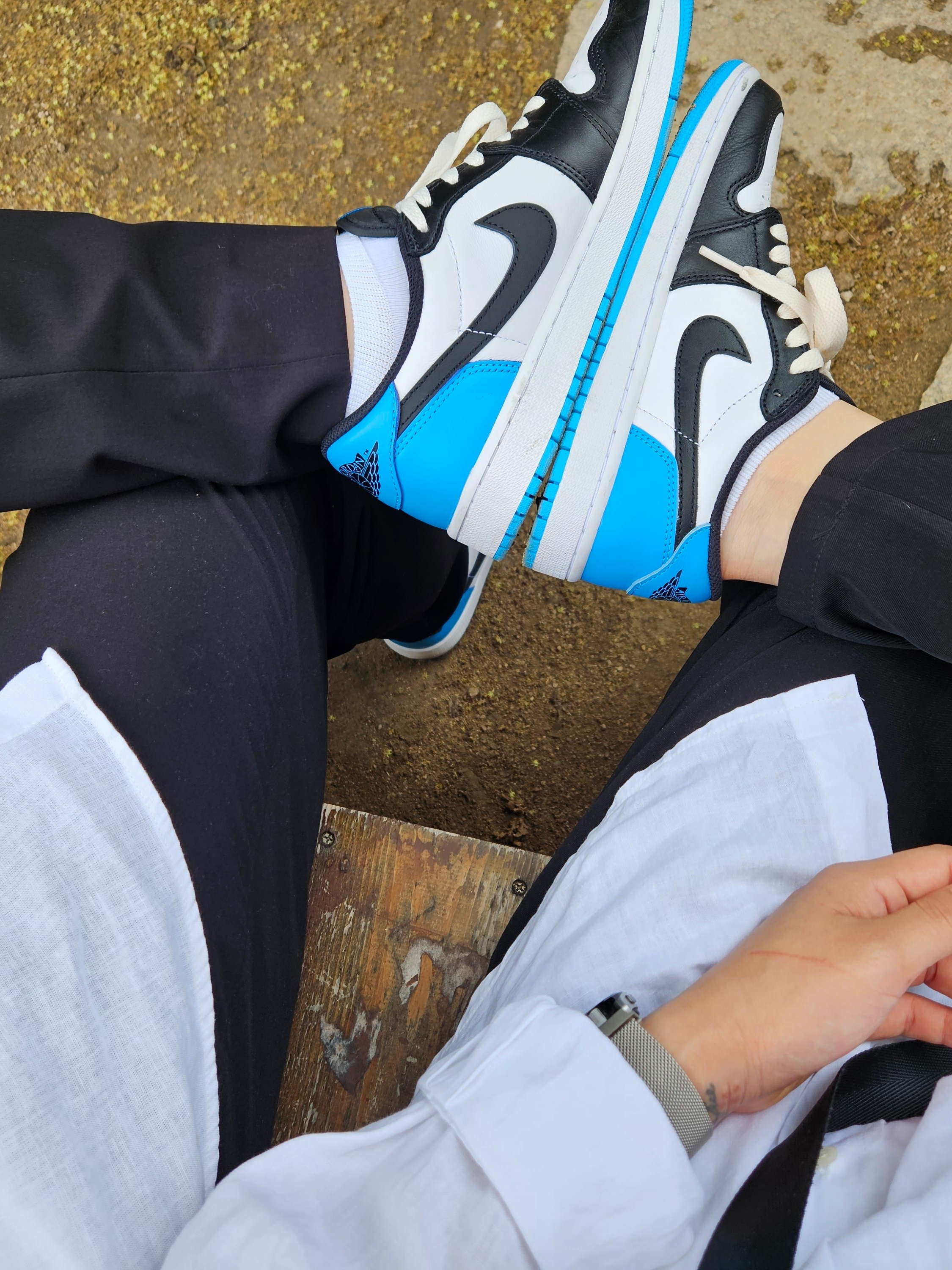 (W) Jordan 1 Retro Low OG Black and Dark Powder Blue, Jordan 1 Retro Low OG Black and Dark Powder Blue 착용 스타일
