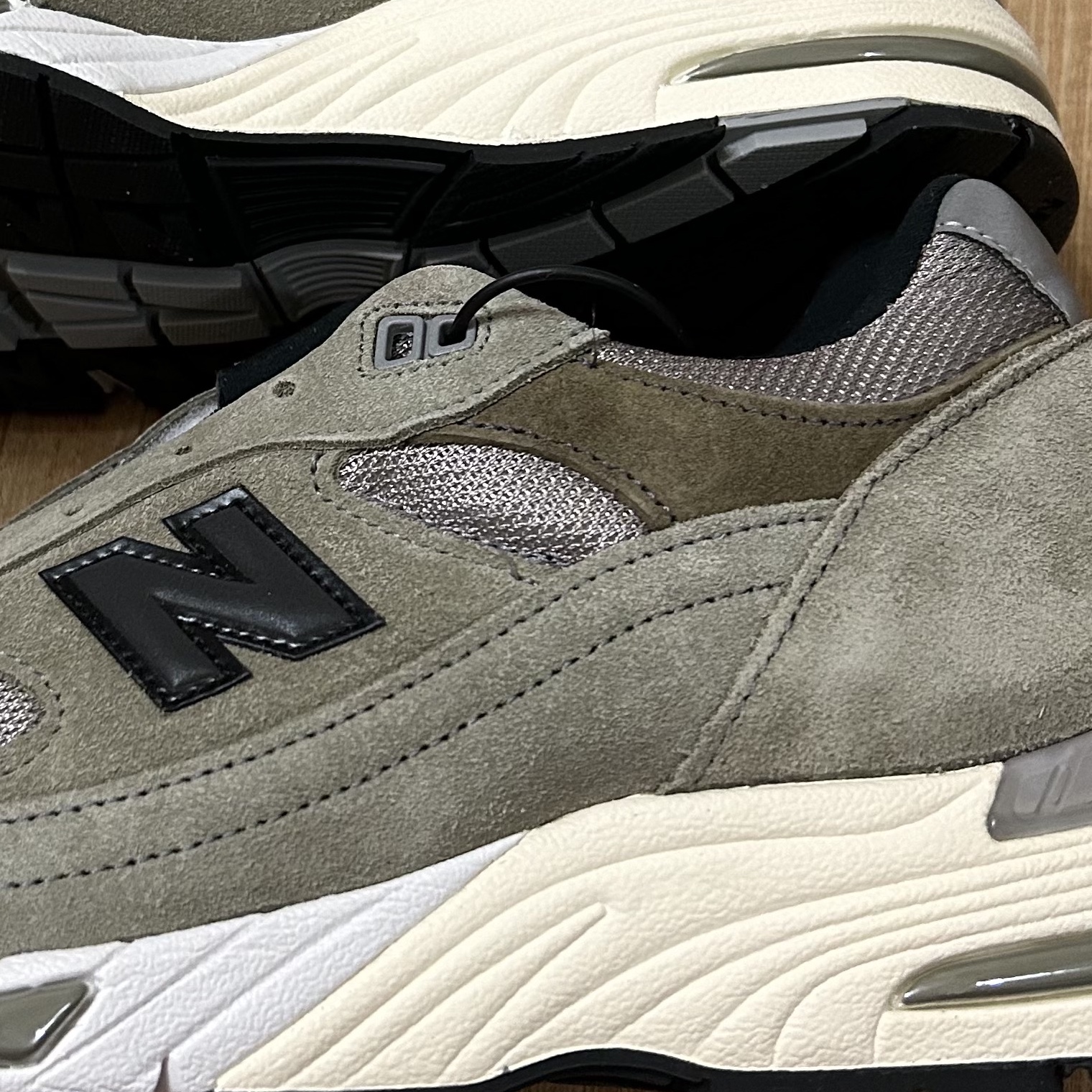 (W) New Balance x JJJJound 991 Made in UK Grey 착용 스타일