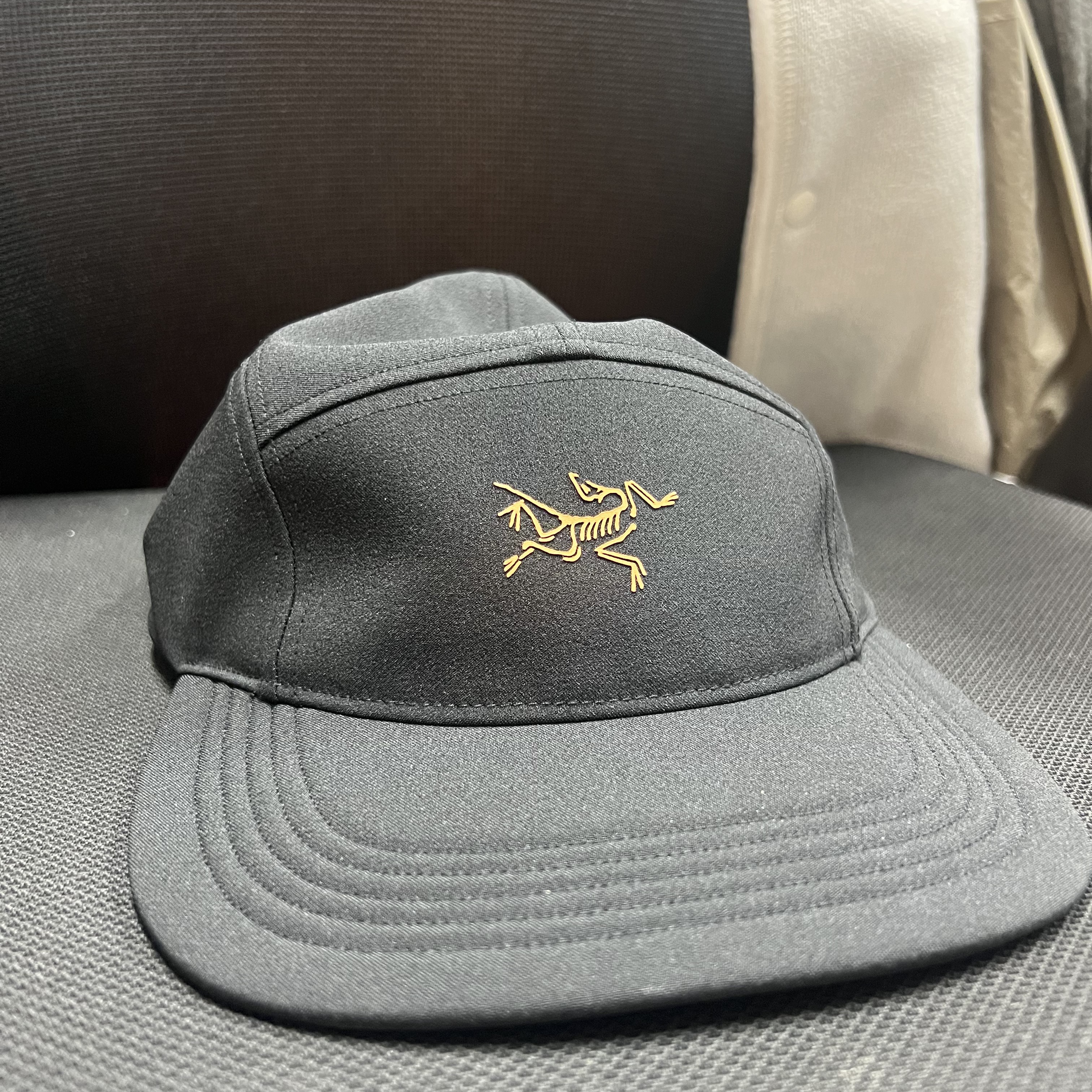 Arc'teryx Calidum 5 Panel Cap Black 착용 스타일