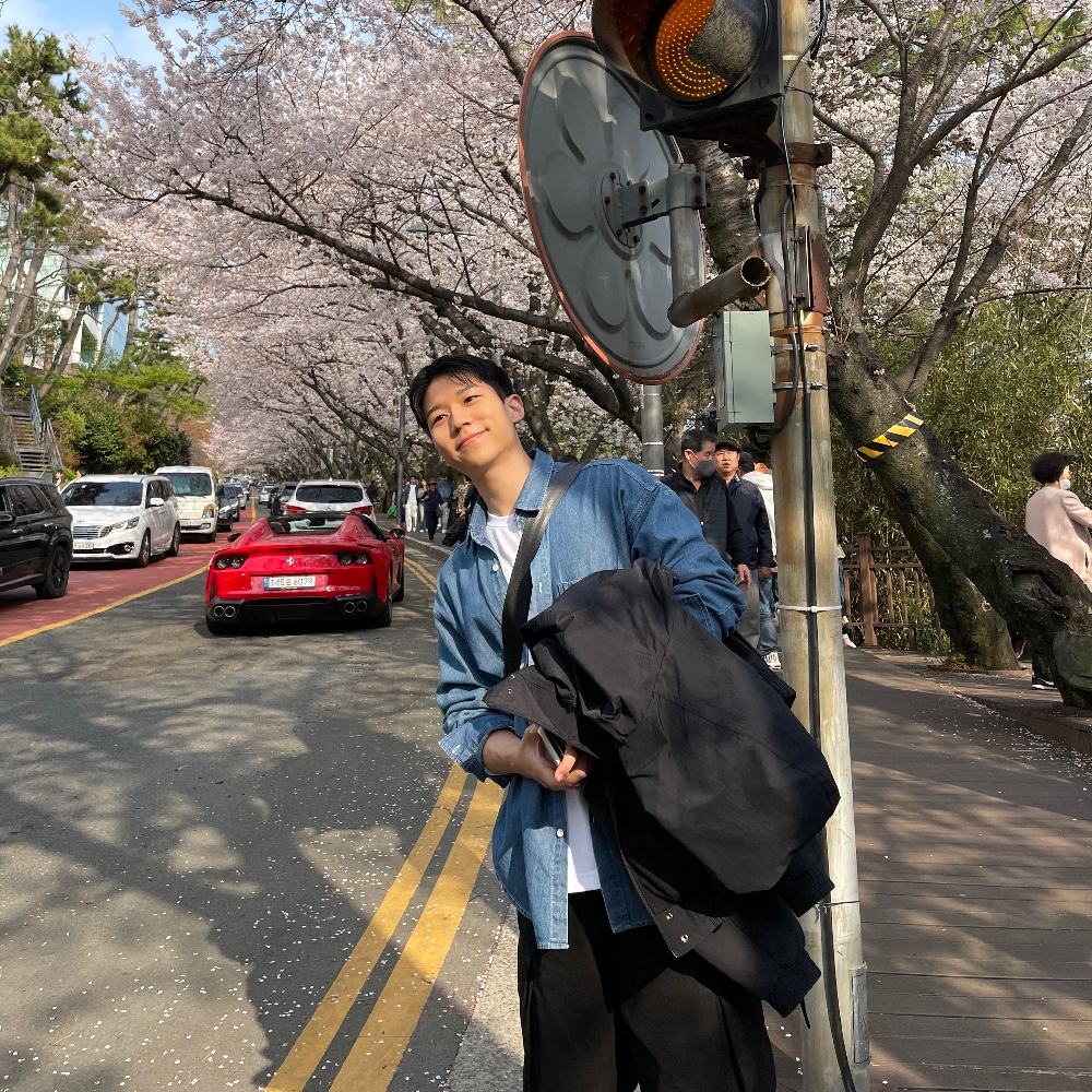 KREAM 프로필 이미지