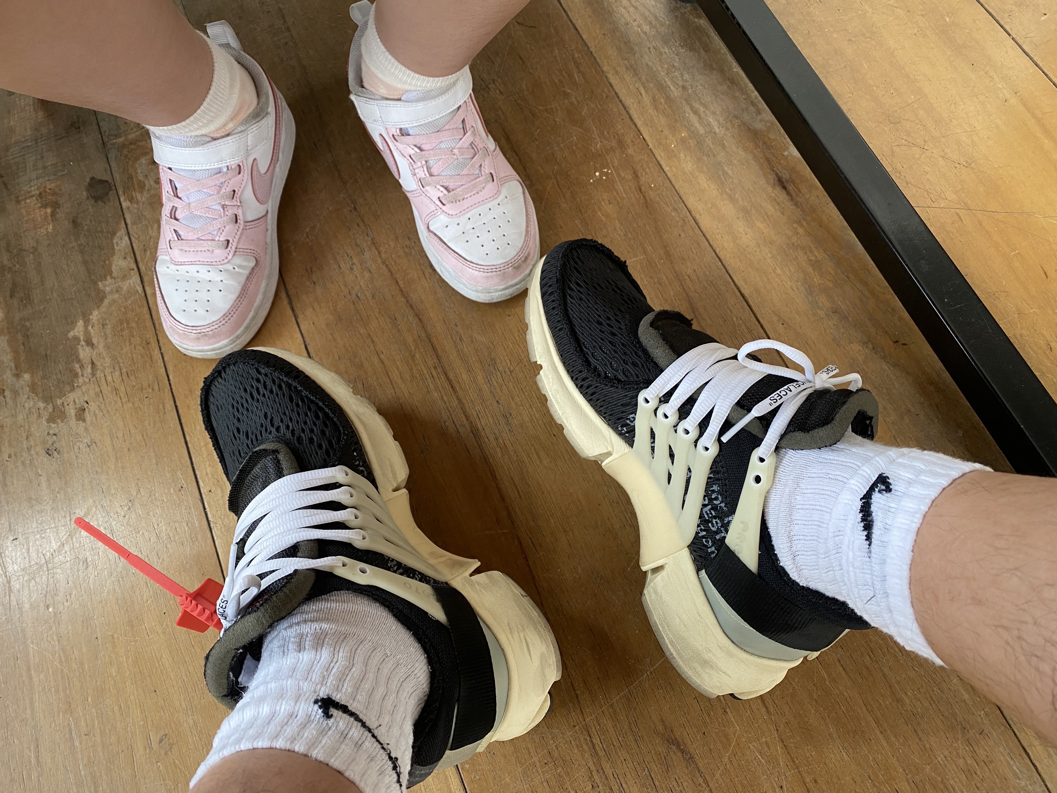 Nike x Off-White Air Presto OG The Ten, (PS) Nike Court Borough 2 SE White Pink Foam 착용 스타일