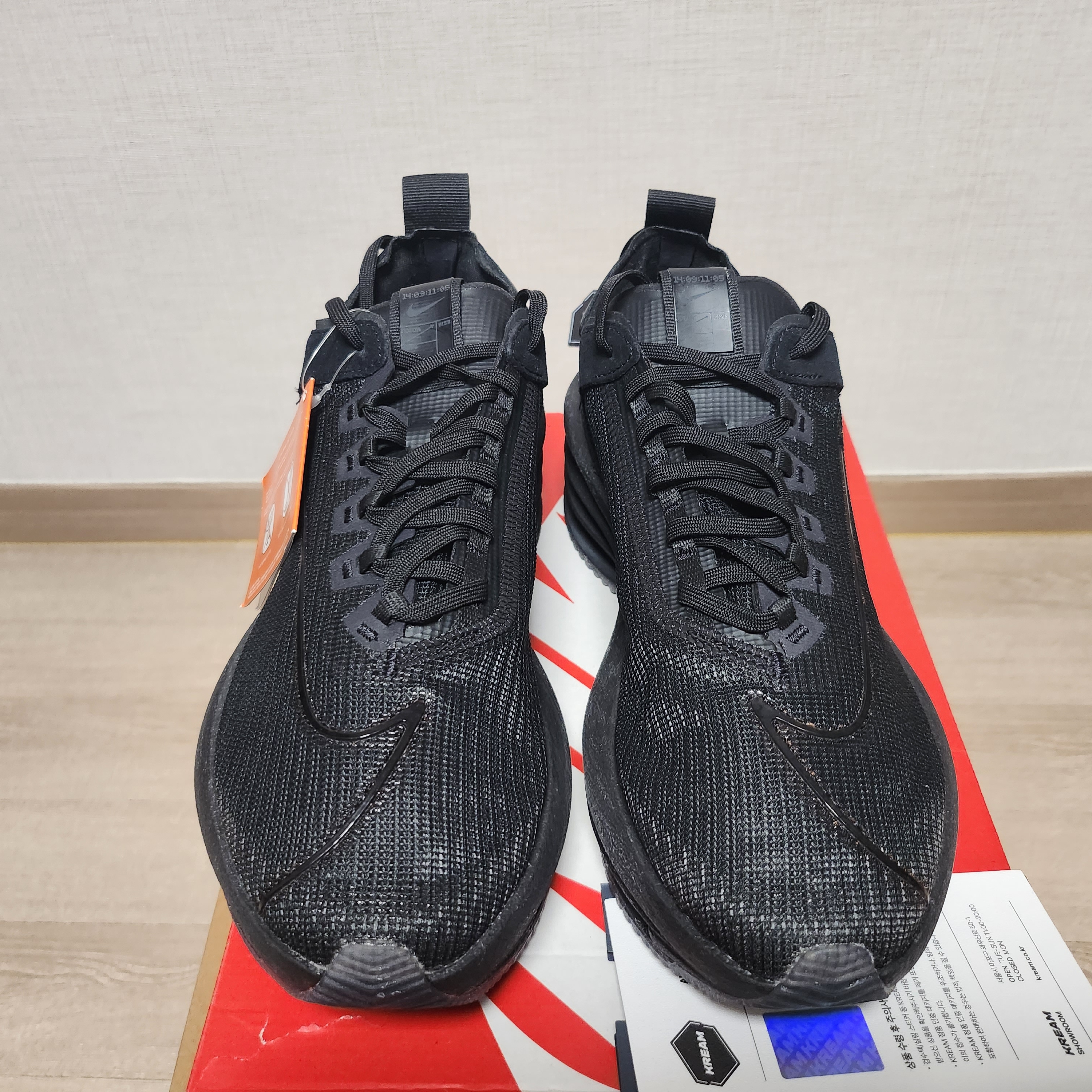 (W) Nike Zoom Double Stacked Triple Black 착용 스타일 - 2