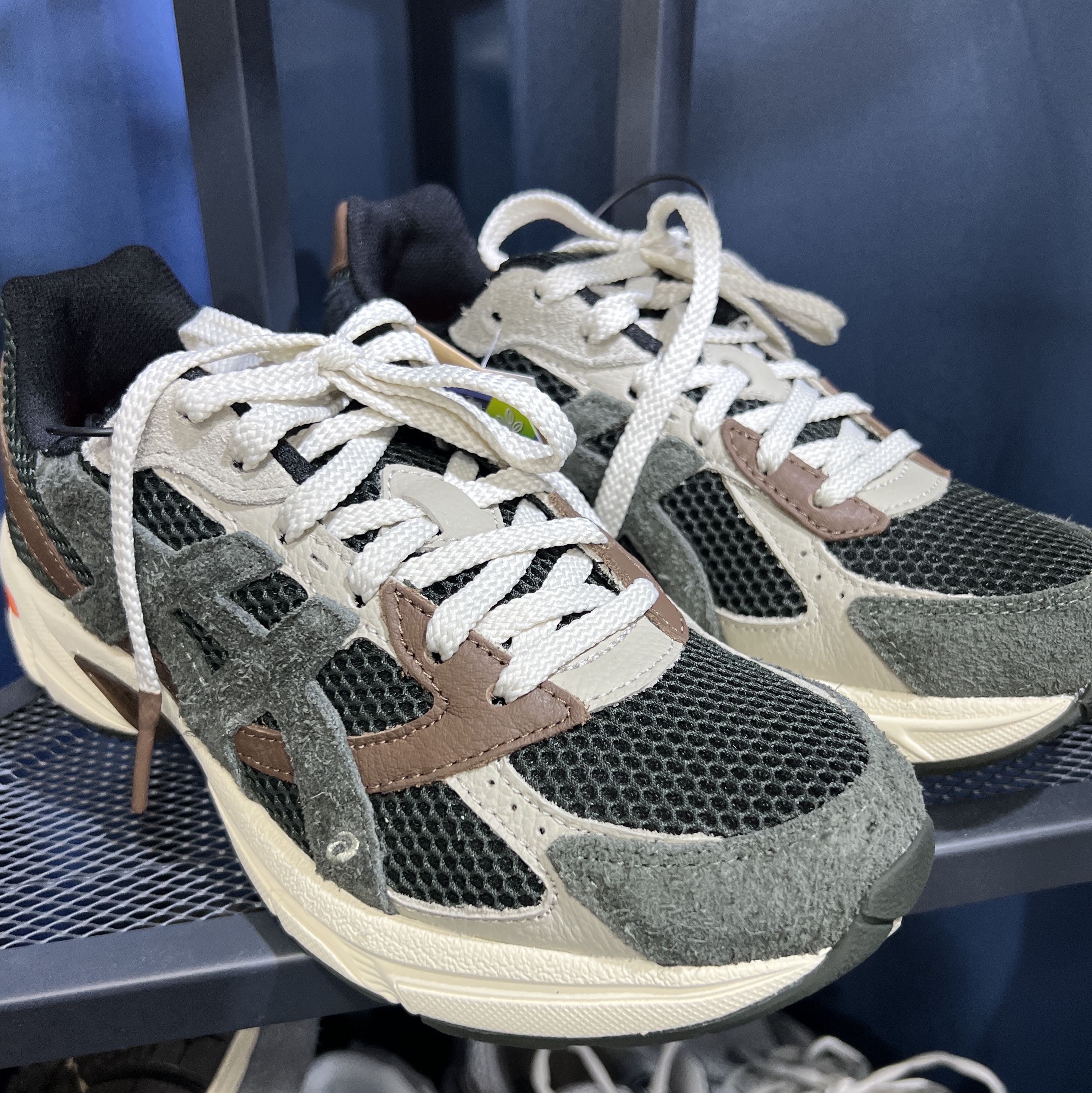 Asics x Hal Studios Gel-1130 MK-II Forest 착용 스타일 - 2