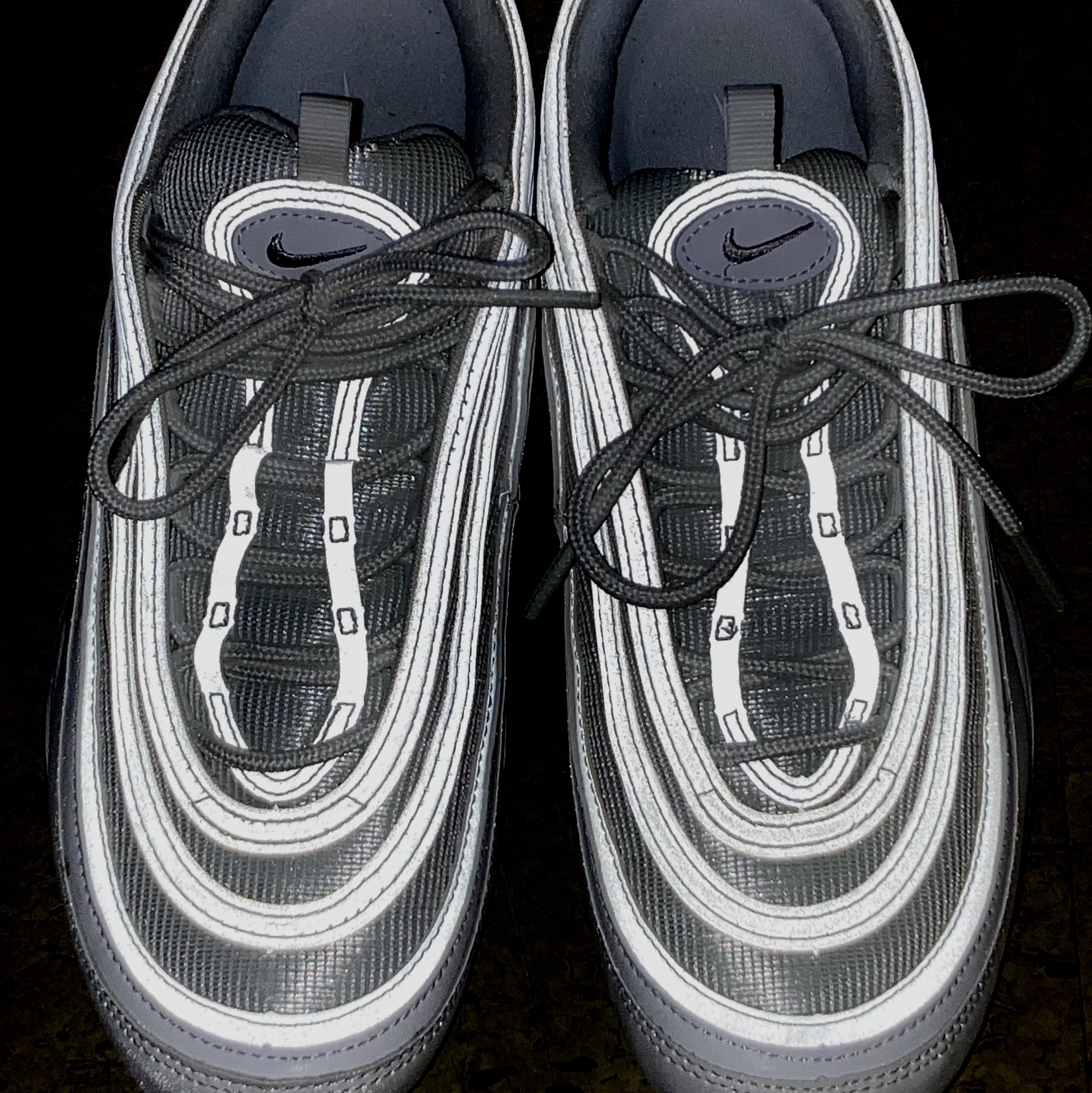 Nike Air Max 97 Triple White Wolf Grey 착용 스타일