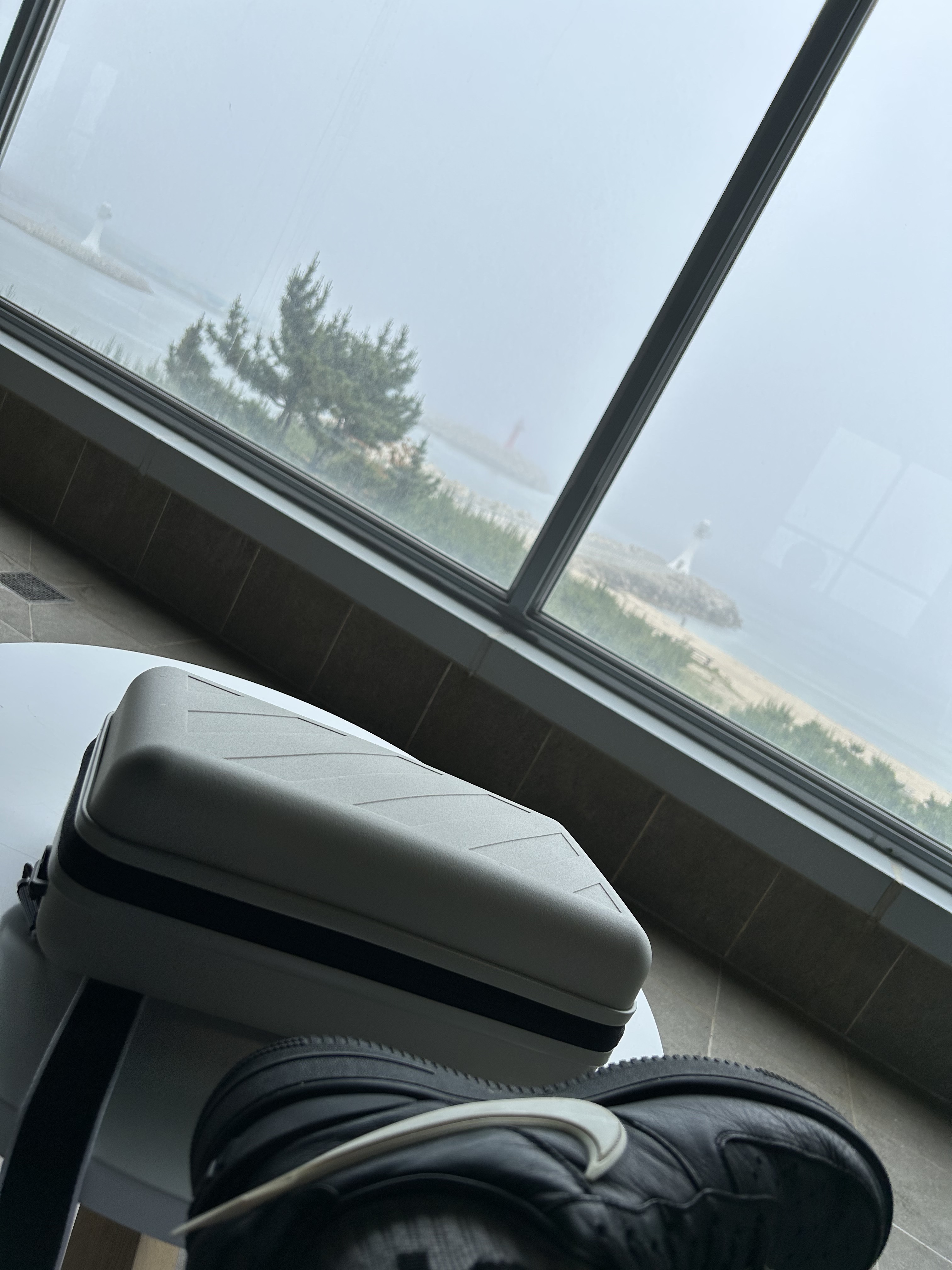 Nike x Ambush Air Force 1 Low SP Black, Off-White x Amore Pacific Protection Box (Without Cosmetics) 착용 스타일