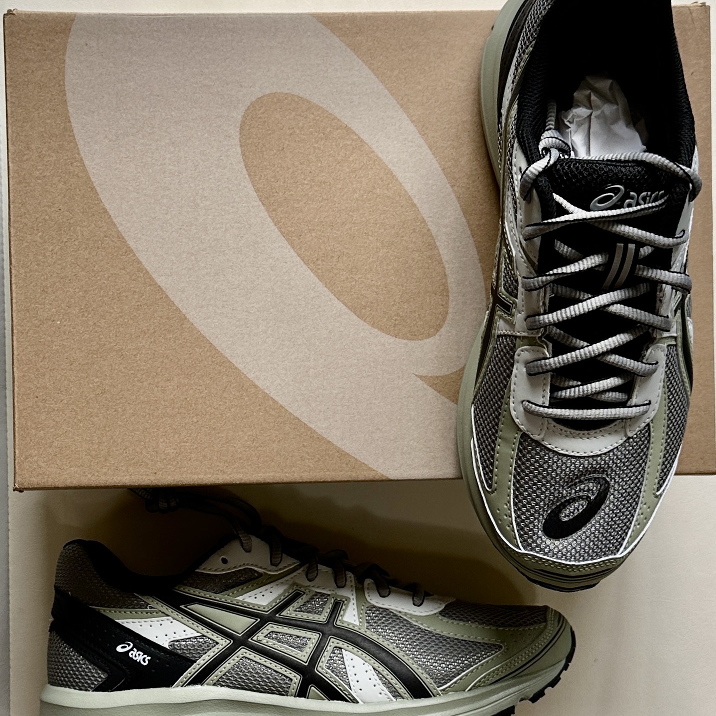 Asics Jog 100 S Sheet Rock - 2E Wide 착용 스타일