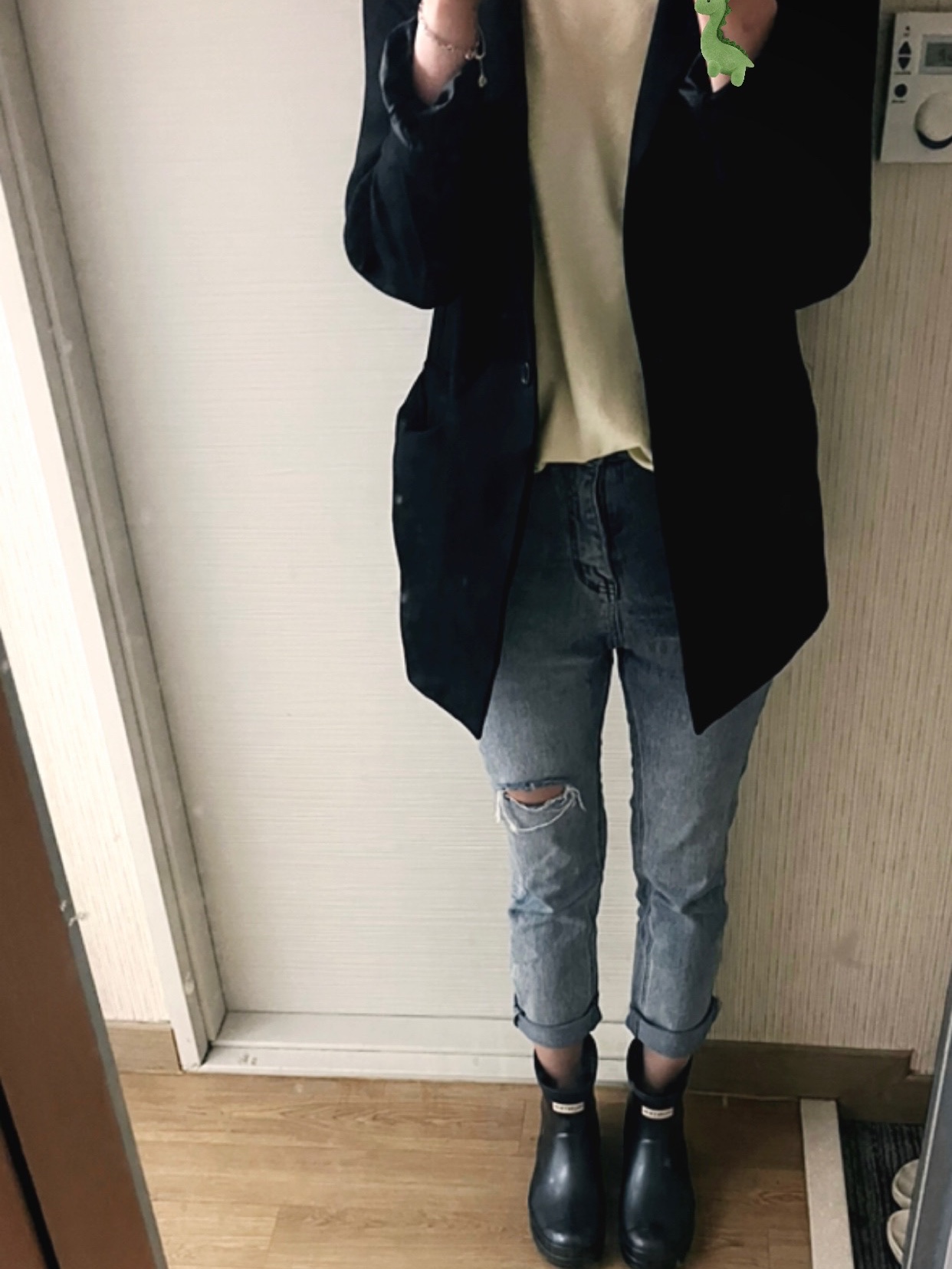 (W) Hunter Play Short Rain Boots Black 착용 스타일