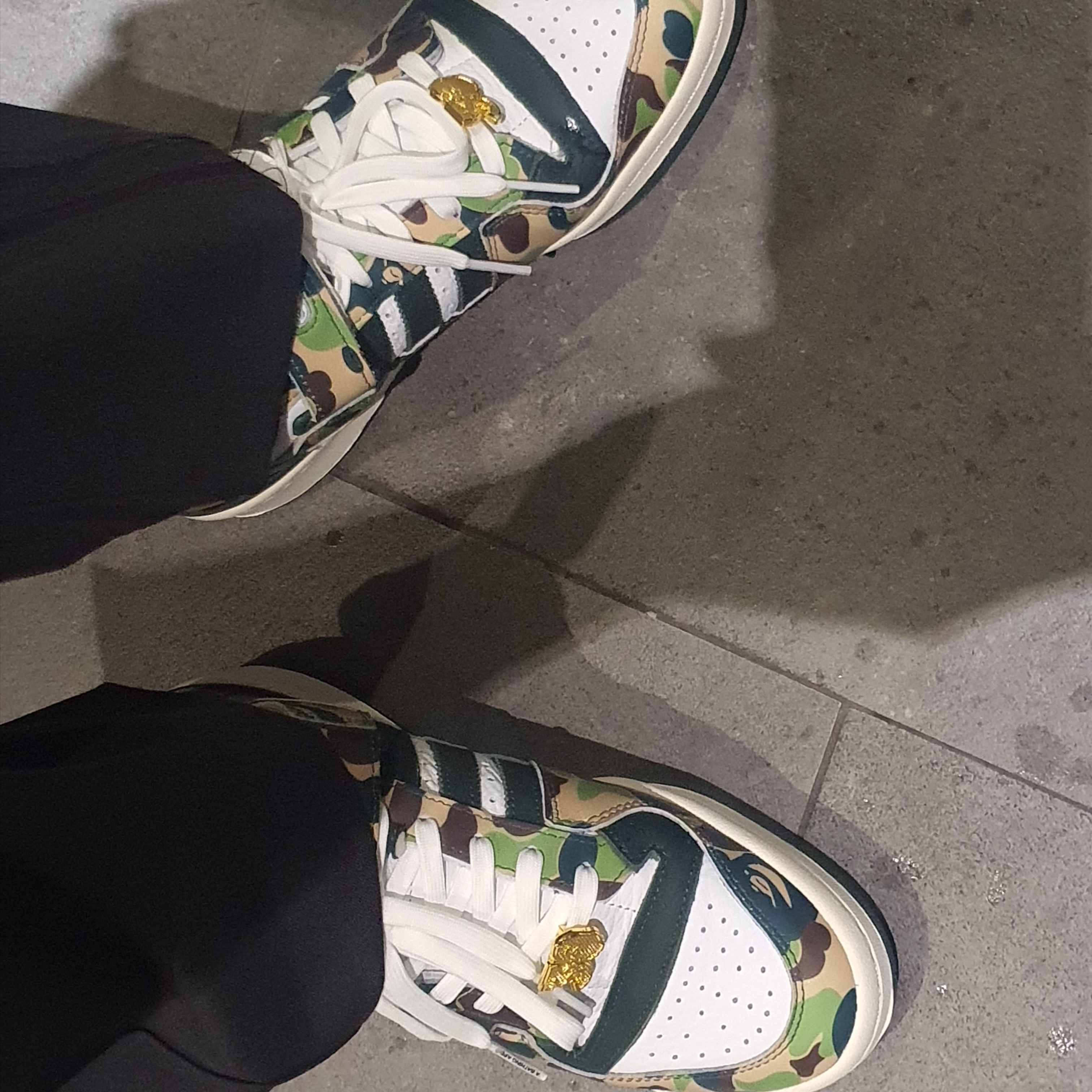 Adidas x BAPE Forum 84 Low Green Camo 착용 스타일 - 2