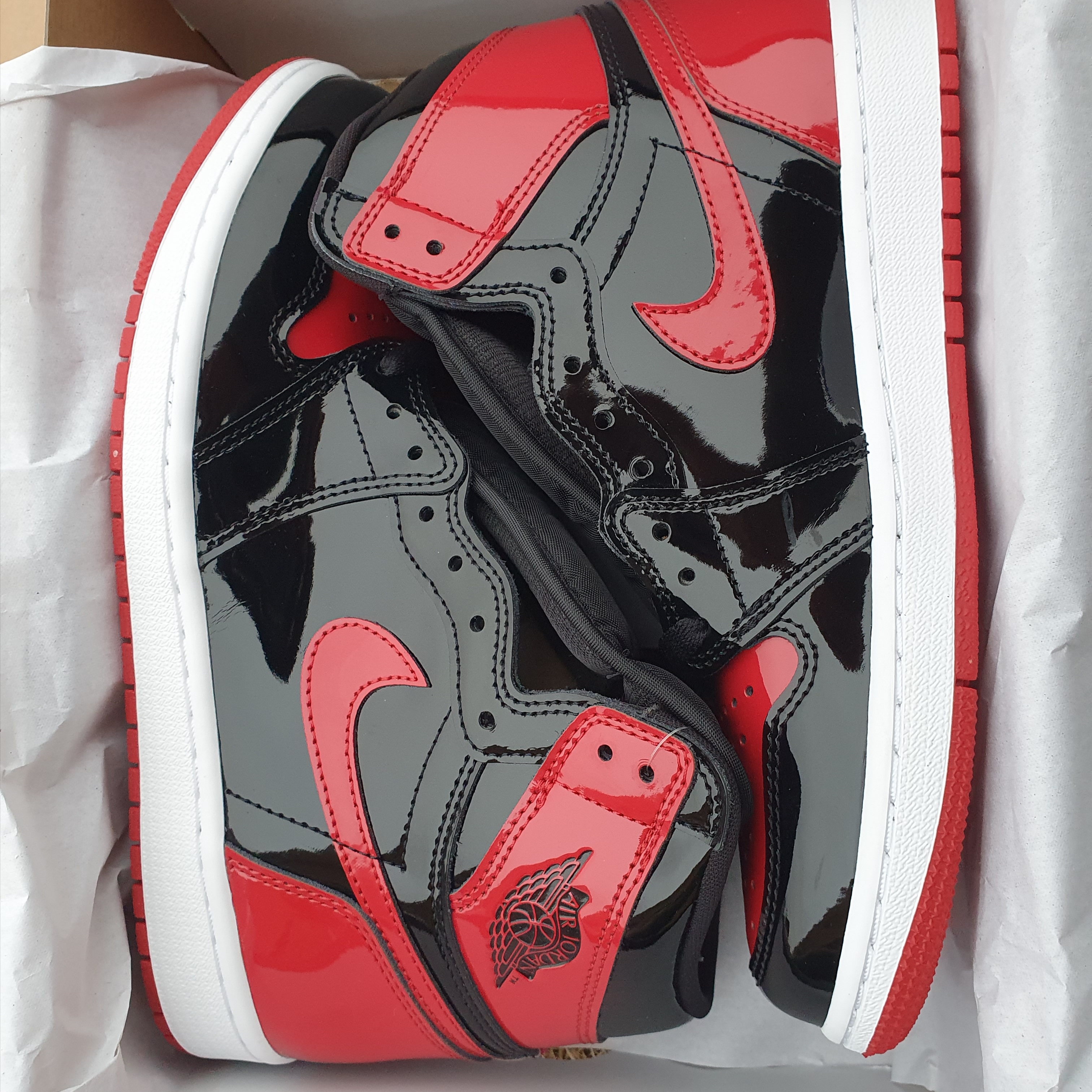 Jordan 1 Retro High OG Patent Bred 착용 스타일