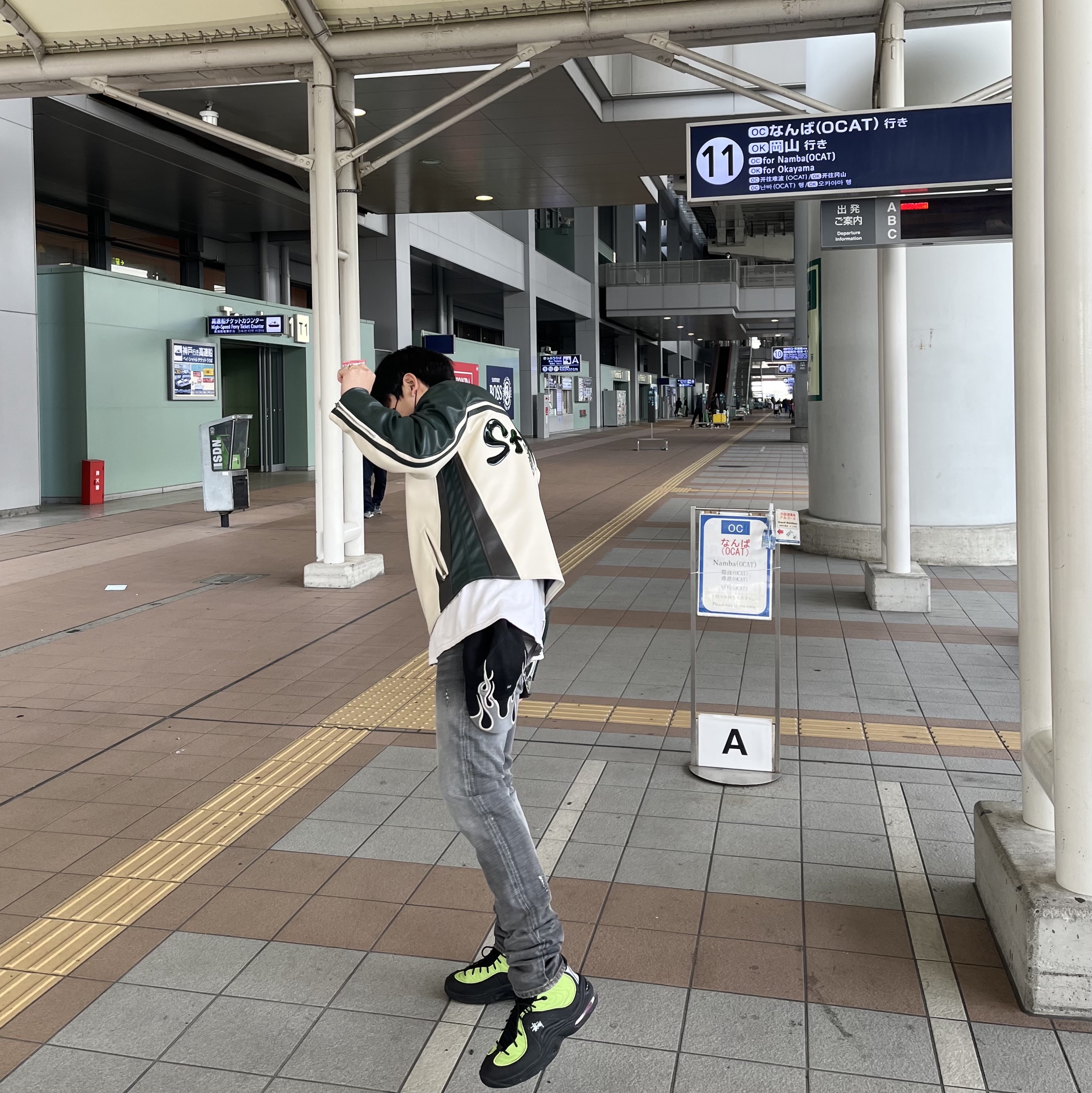 Nike x Stussy Air Penny II Vivid Green and Black, Yeezy Gap Engineered By Balenciaga Flame Cap Black 착용 스타일