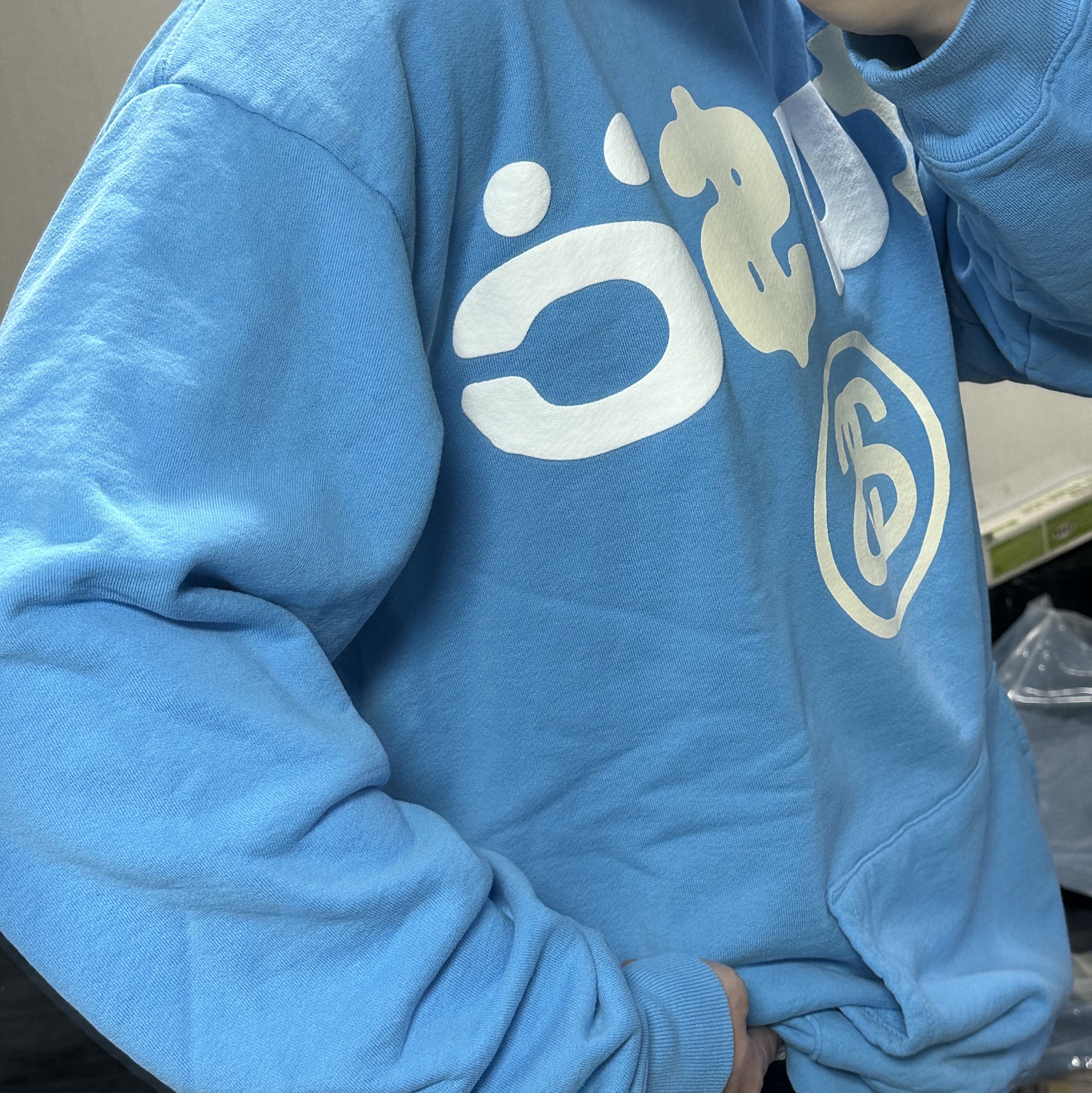 Stussy x Cactus Plant Flea Market 8 Ball Pigment Dyed Hoodie Blue 착용 스타일
