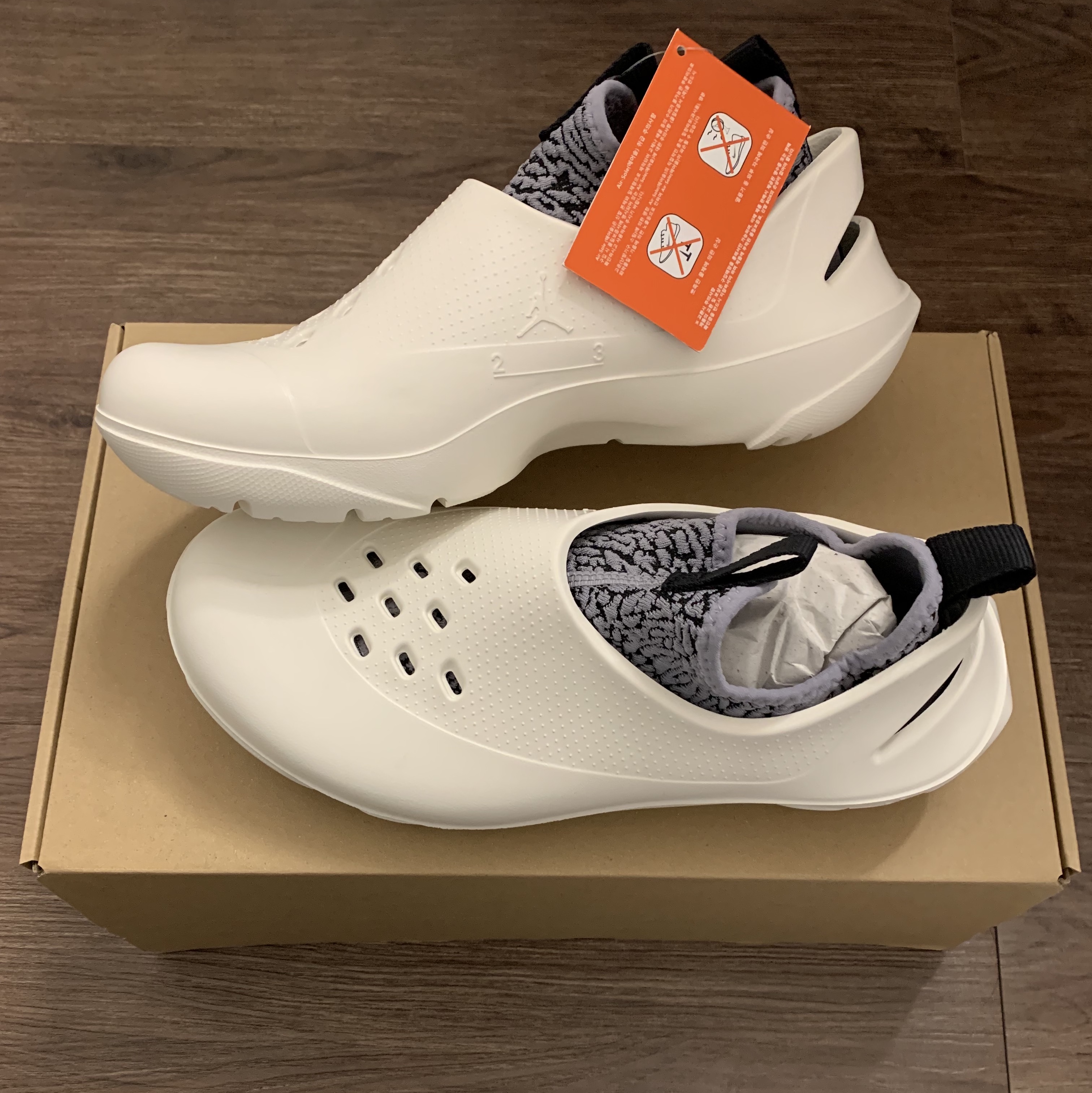 Jordan System .23 Sail and Cement Grey 착용 스타일