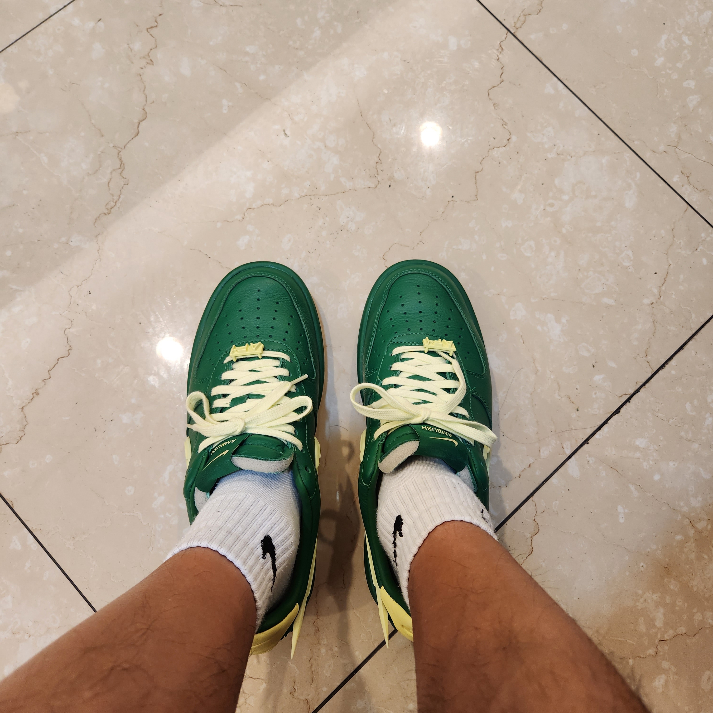 Nike x Ambush Air Force 1 Low SP Pine Green and Citron 착용 스타일