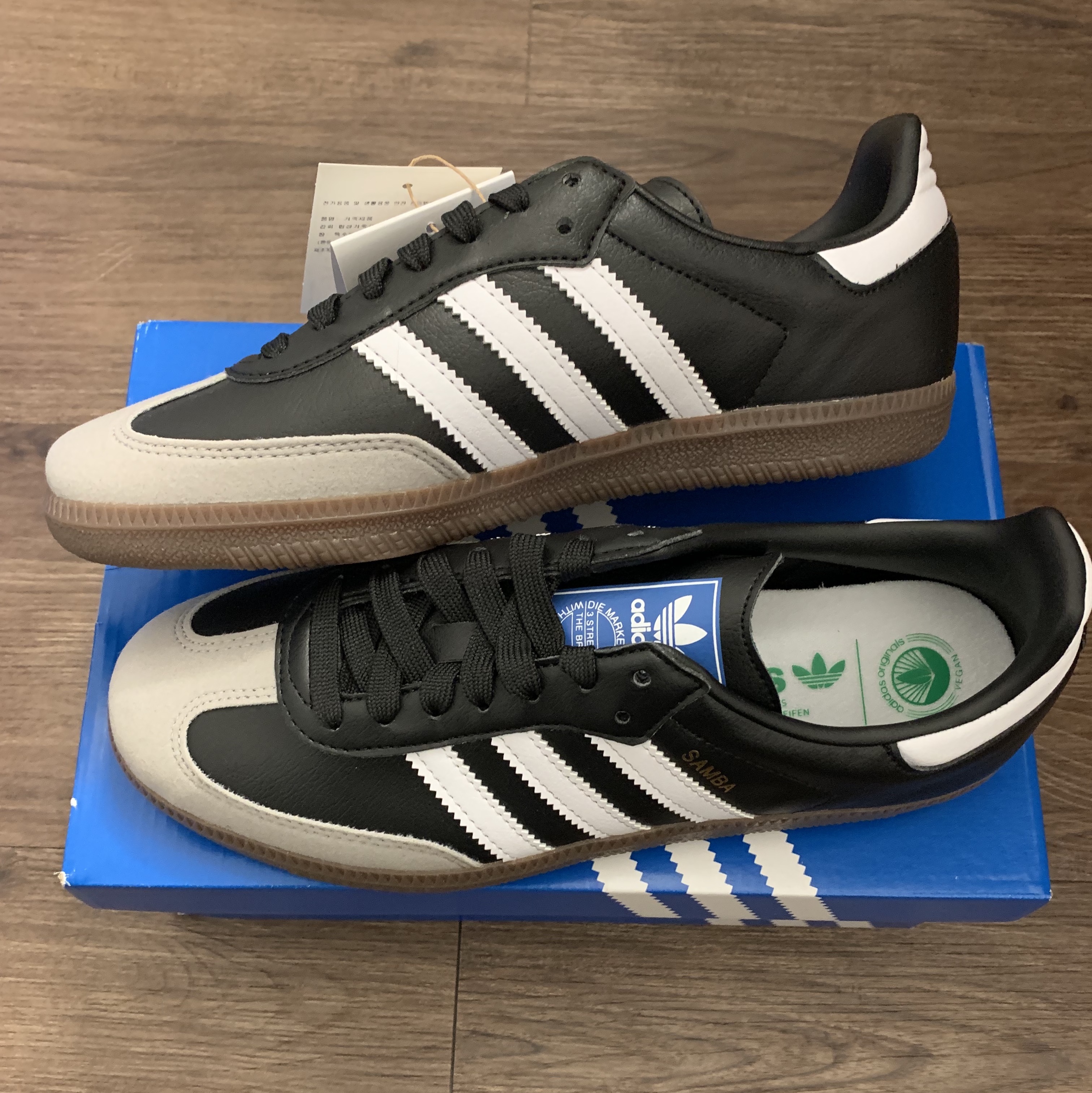 Adidas Samba Vegan Black White 착용 스타일