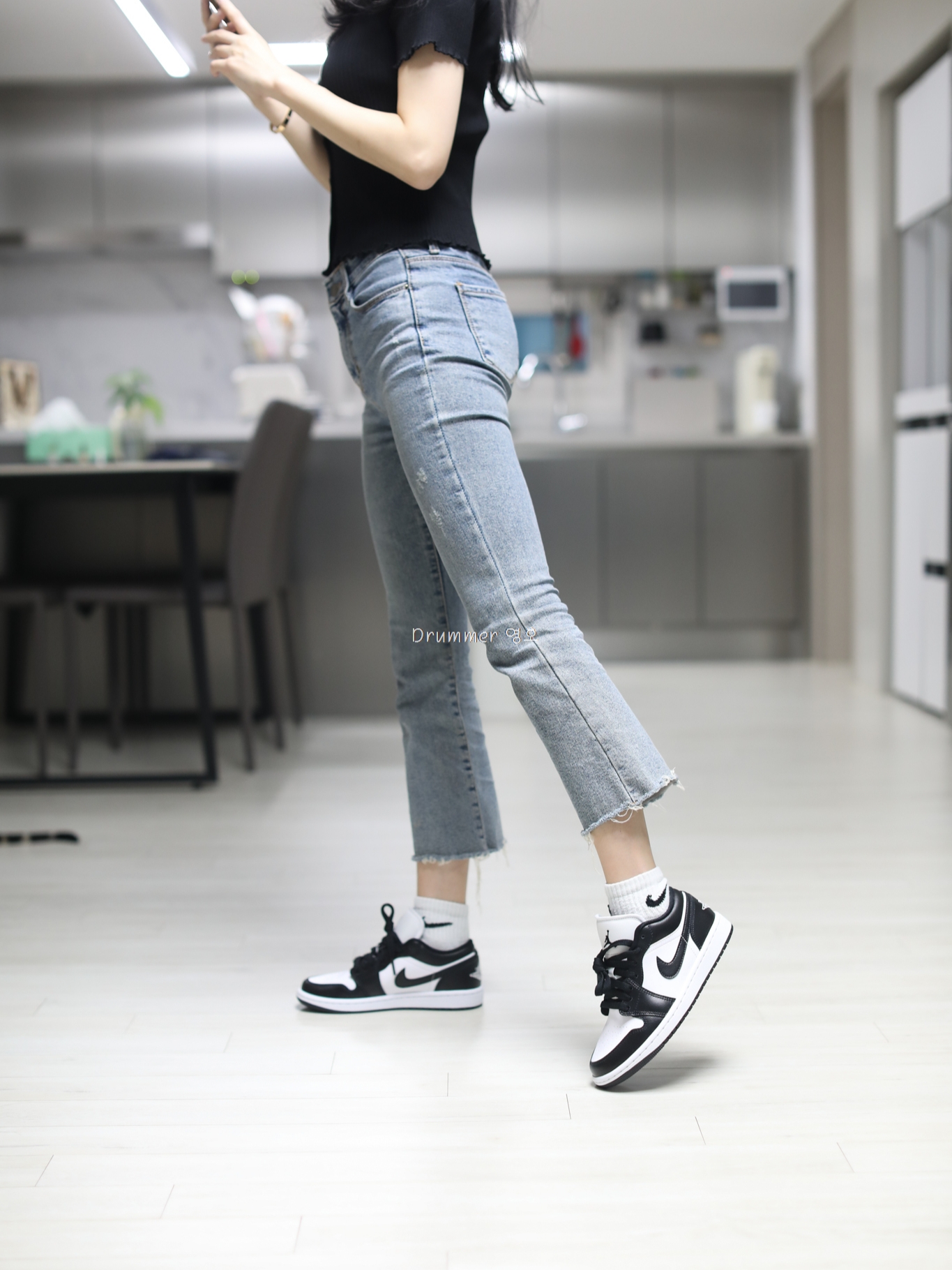 (W) Jordan 1 Low Black and White 착용 스타일 - 2