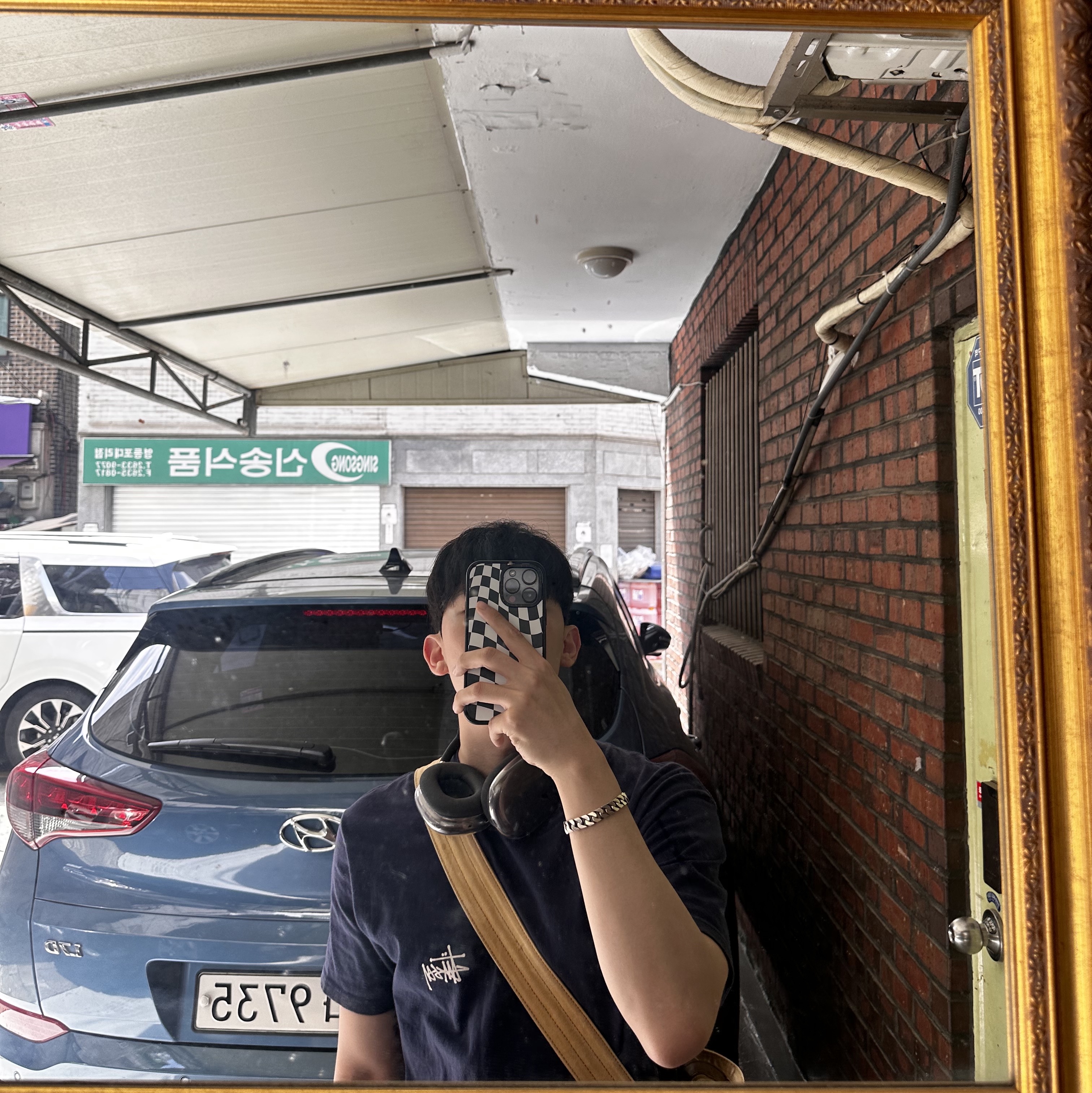 Apple AirPods Max Lightning Space Gray (Korean Ver.), Stussy Basic Stussy T-Shirt Navy 2022 착용 스타일