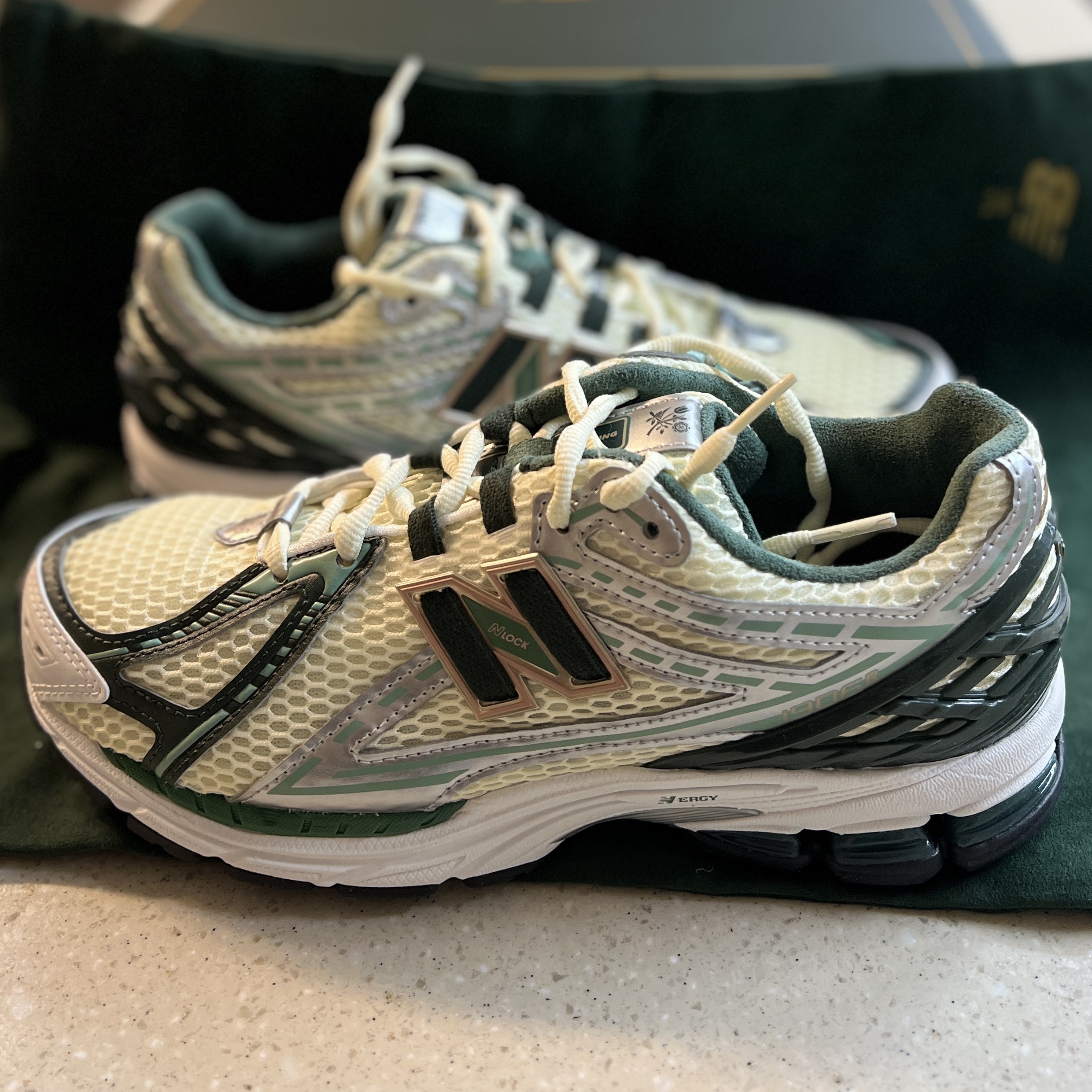 New Balance x Aime Leon Dore 1906R Jade 착용 스타일 - 1