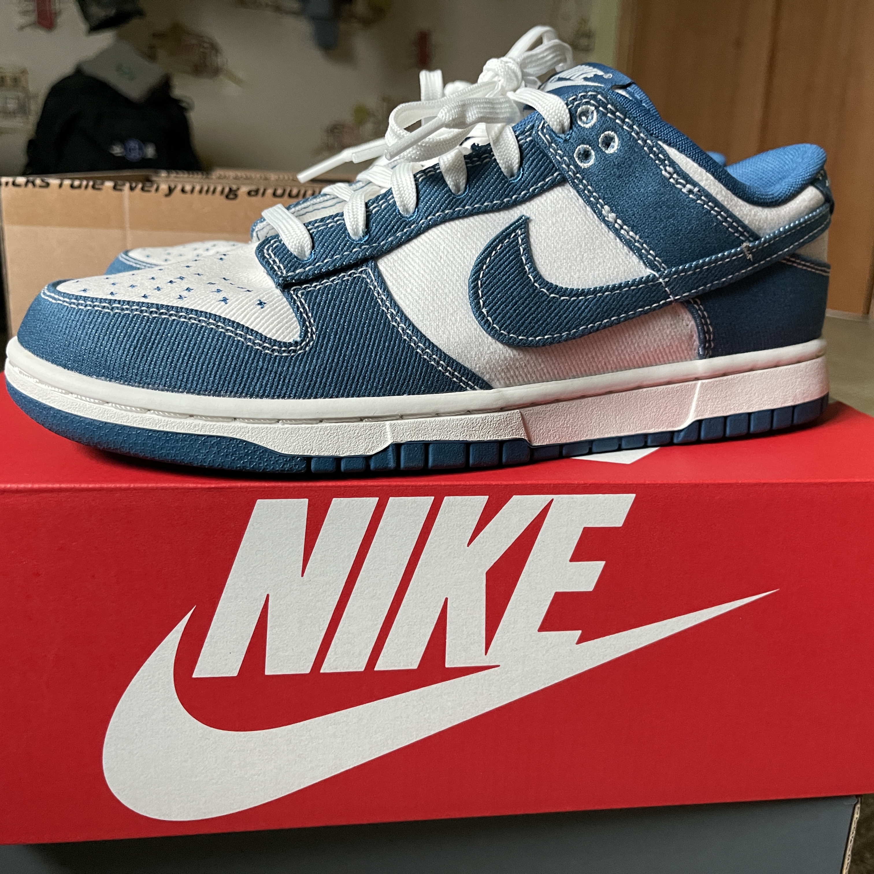Nike Dunk Low Retro SE Industrial Blue 착용 스타일