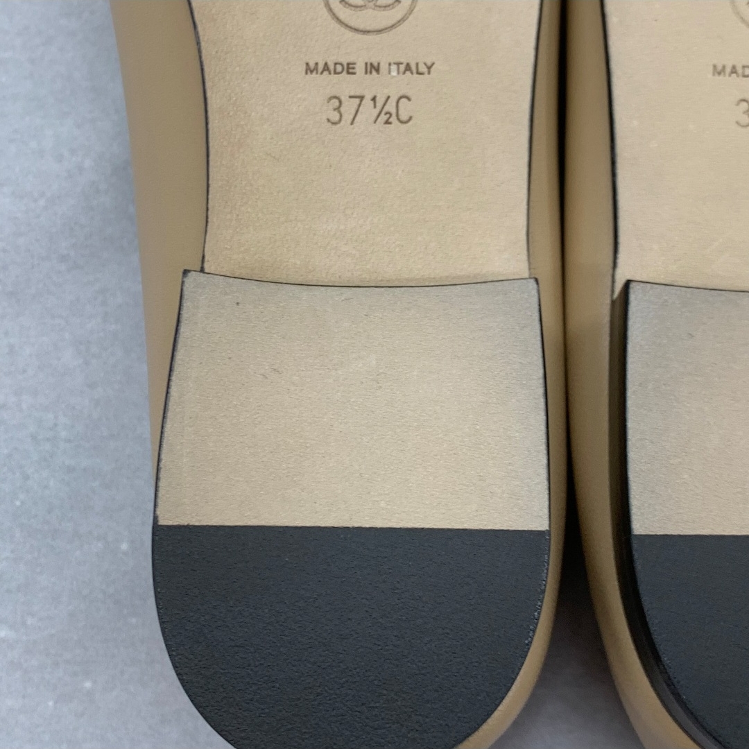 (W) Chanel Ballerina Flat Lambskin & Beige Black 착용 스타일 - 4