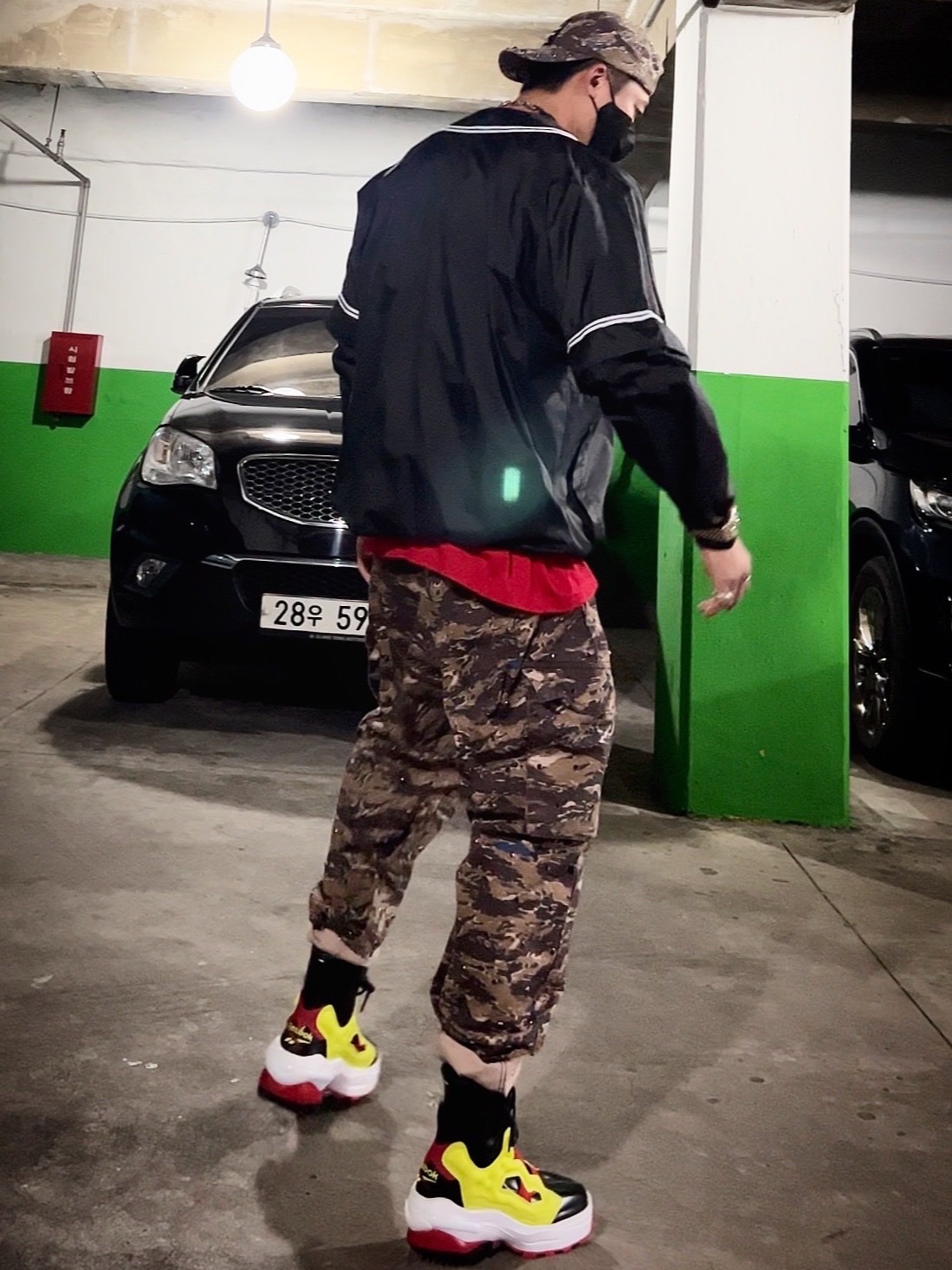 Supreme x Undercover Studded 6-Panel Brown Camo - 23SS, Supreme x Undercover Studded Cargo Pant Brown - 23SS 착용 스타일 - 1