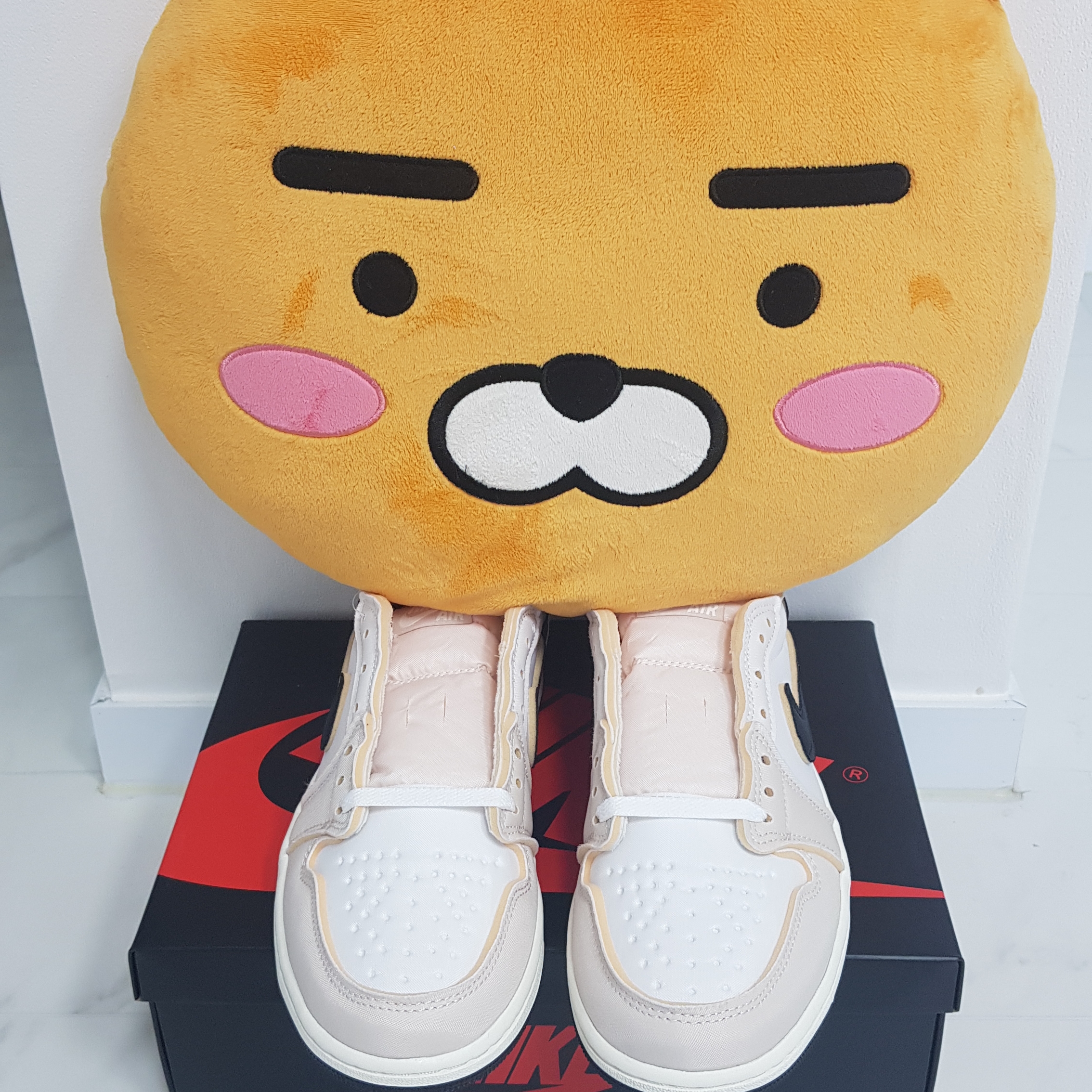Jordan 1 Retro Low OG EX White and Coconut Milk 착용 스타일 - 3