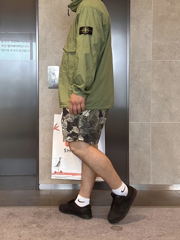 Nike ACG Print Trail Shorts Cargo Khaki - Asia 착용 스타일 - 1