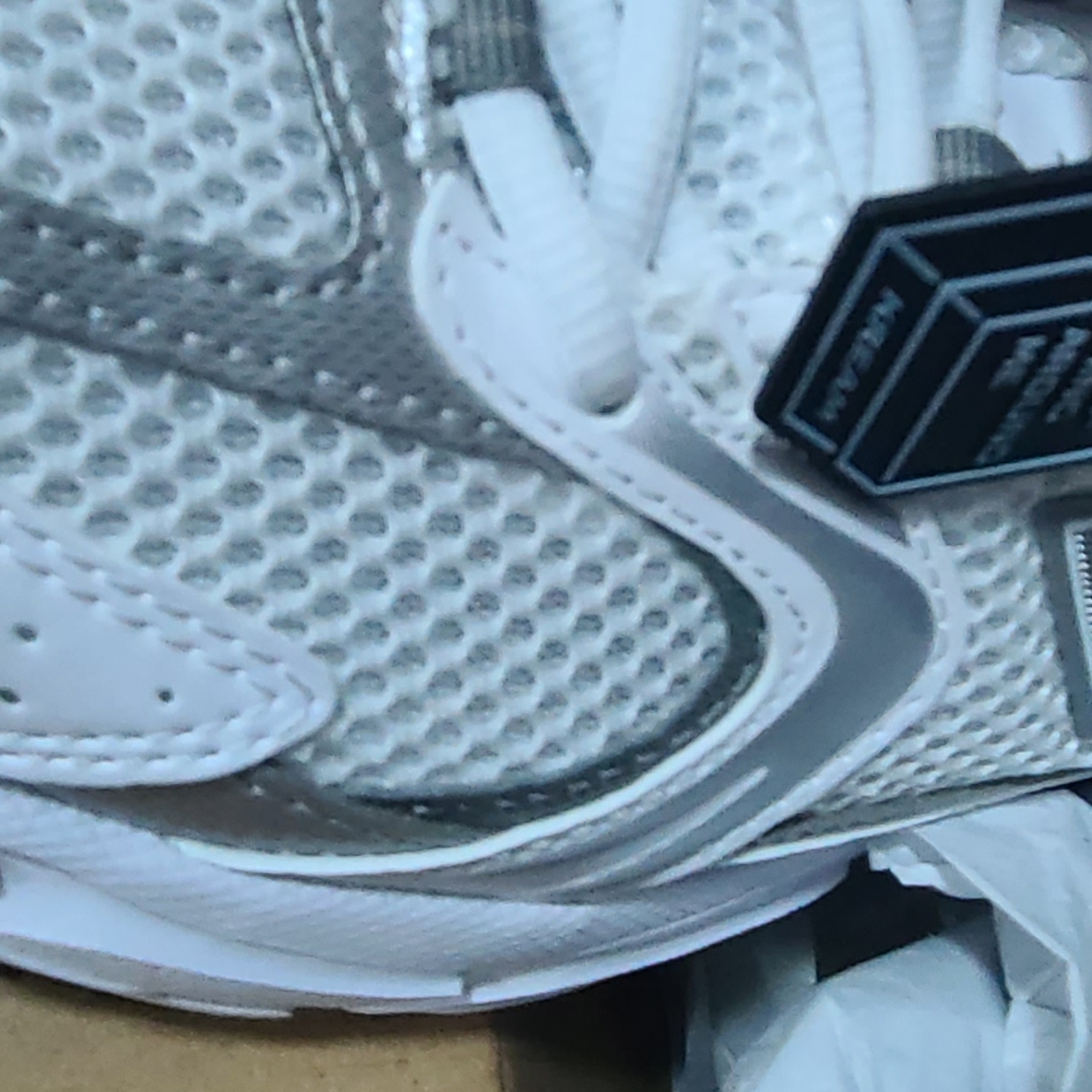 New Balance 530 White Silver 착용 스타일