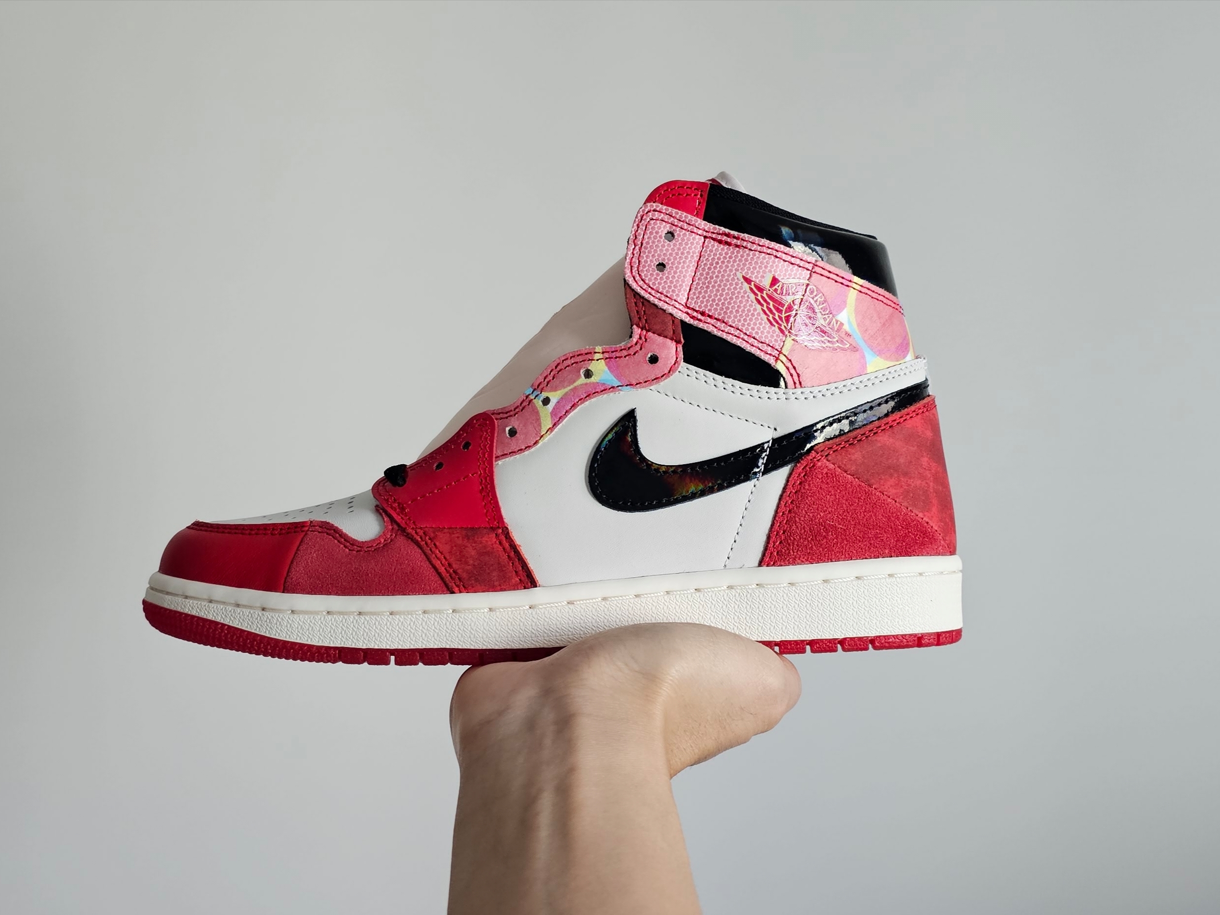 Jordan 1 Retro High Spider-Man Next Chapter 착용 스타일