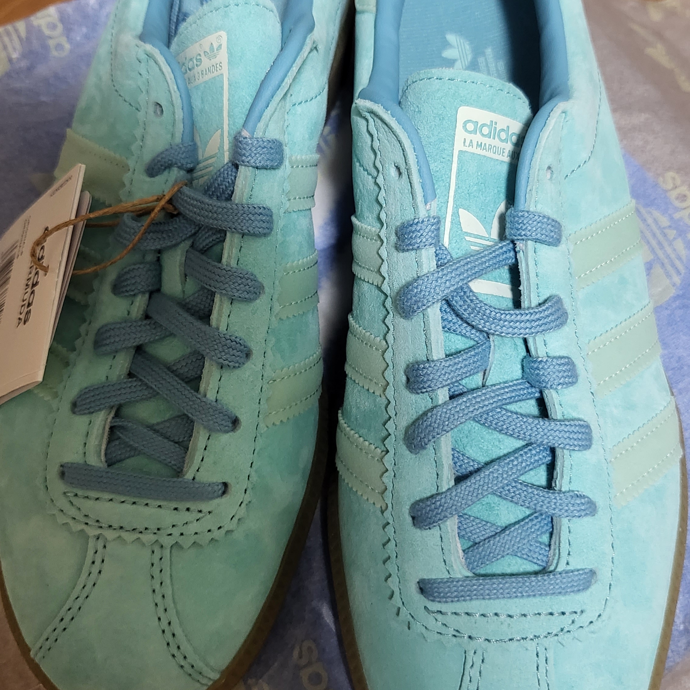 Adidas Bermuda Easy Mint 착용 스타일