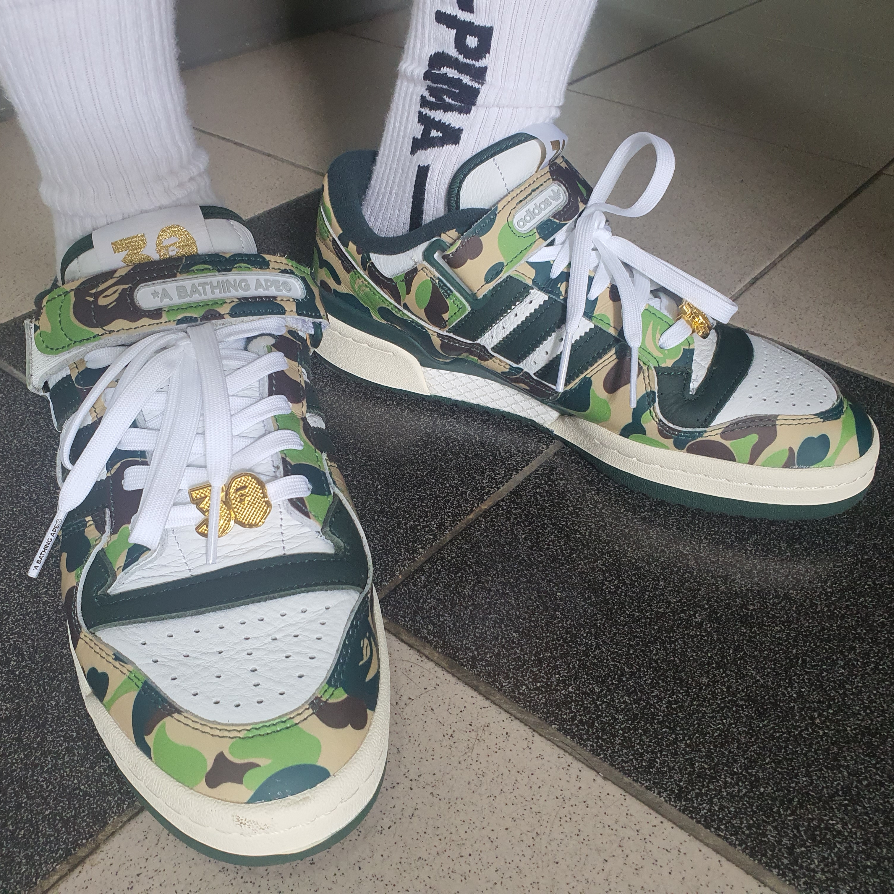 Adidas x BAPE Forum 84 Low Green Camo 착용 스타일 - 1