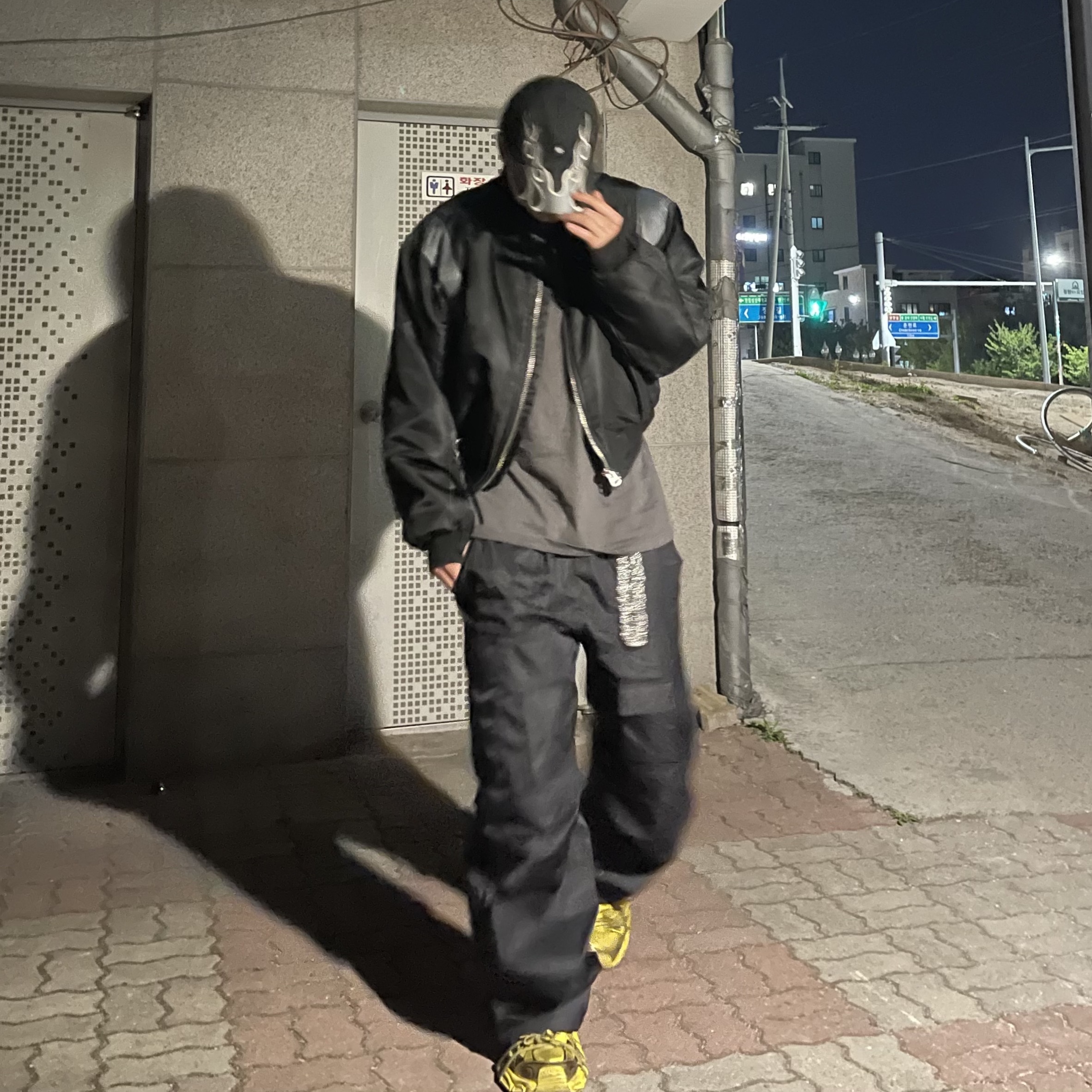 Balenciaga 3XL Sneakers Yellow Black, Undermycar Shinsegae Pop-Up T-Shirt Scandinavian - 22SS 착용 스타일 - 2