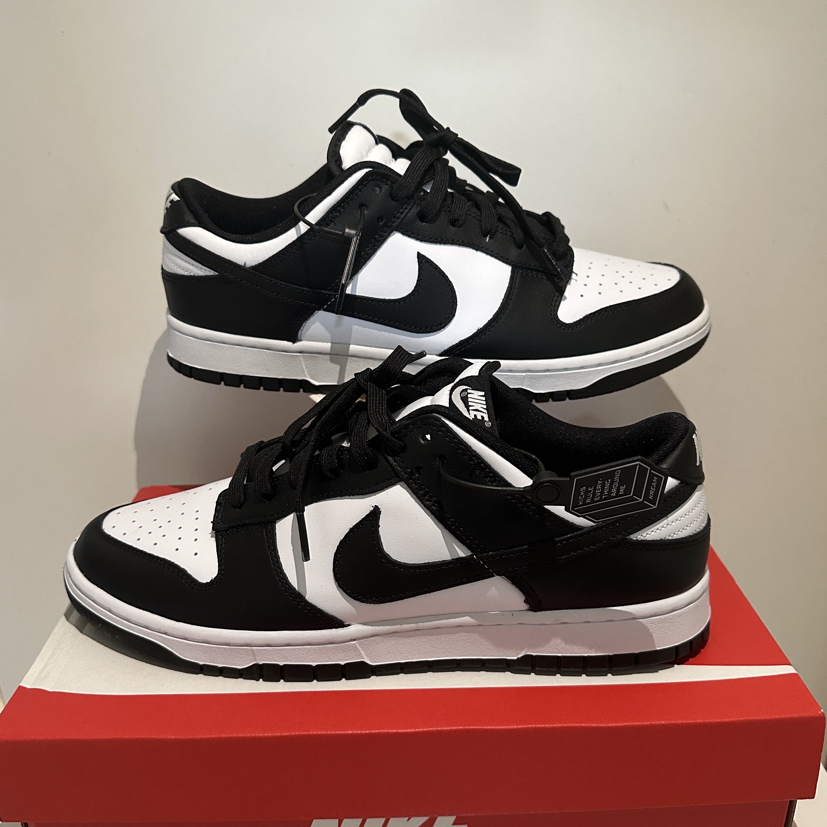 Nike Dunk Low Retro Black 착용 스타일