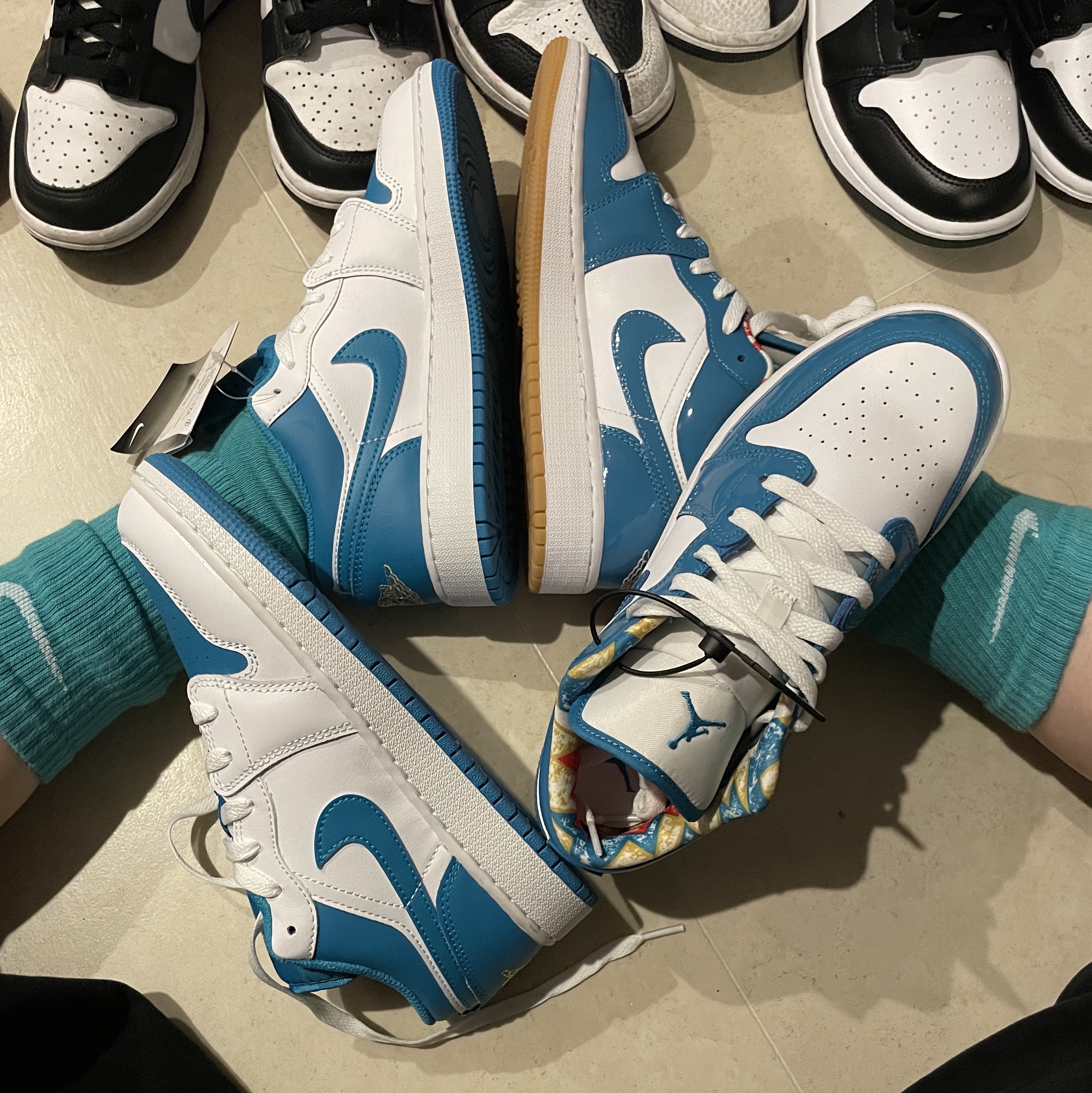 (GS) Jordan 1 Low SE Barcelona, Jordan 1 Low White Aquatone 착용 스타일